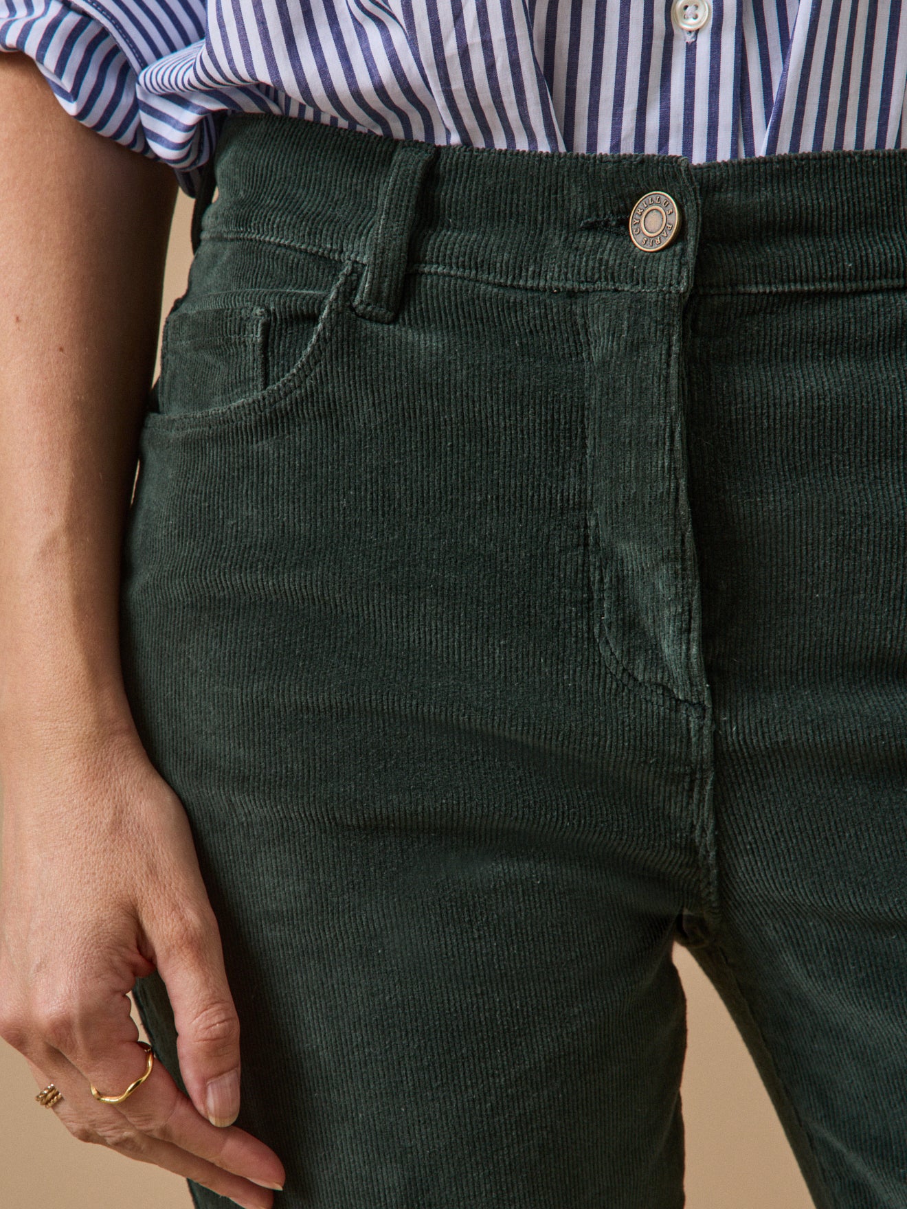 Slim fit damesbroek in fijngeribd velours Chloé