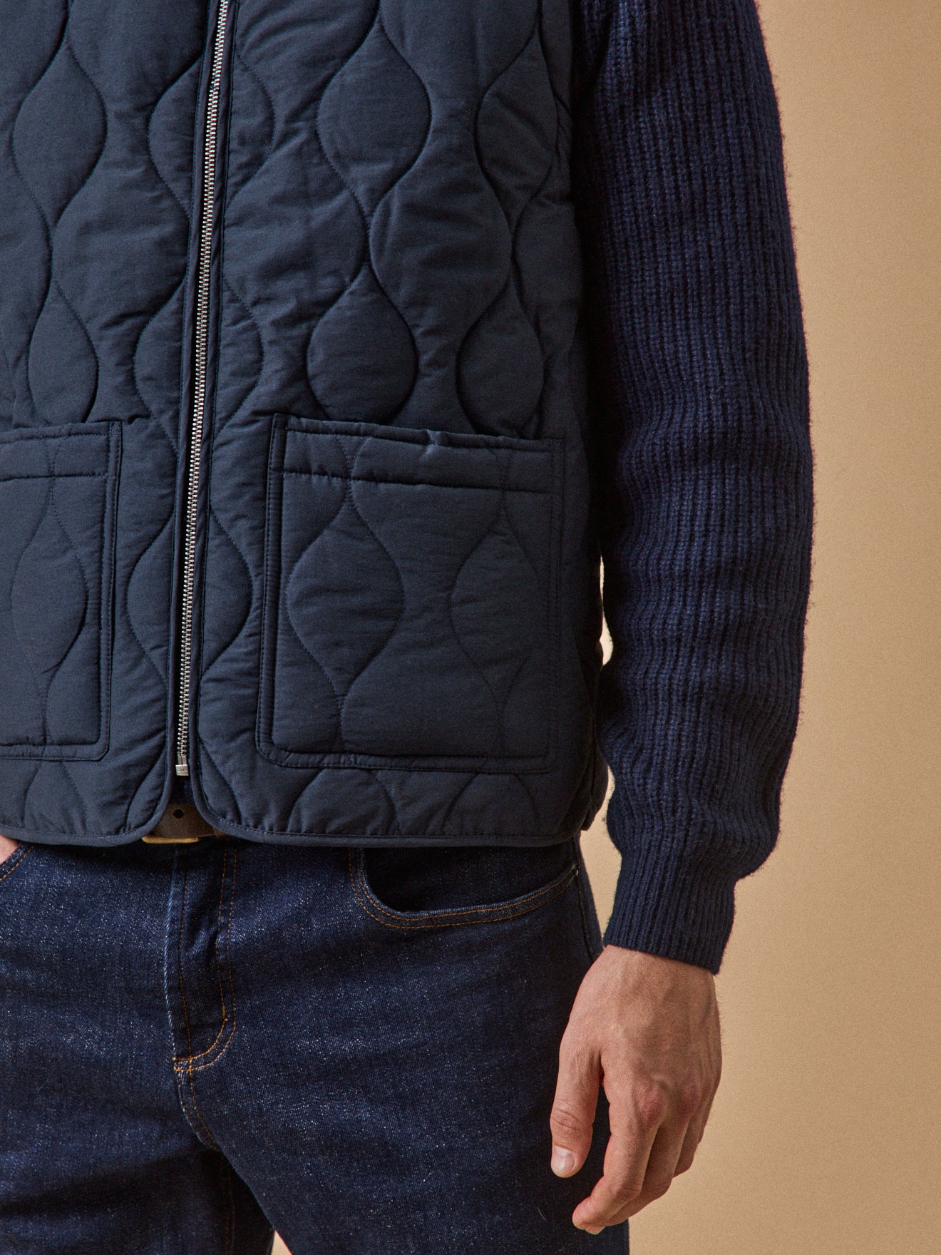 Gematelasseerde herenbodywarmer met rits