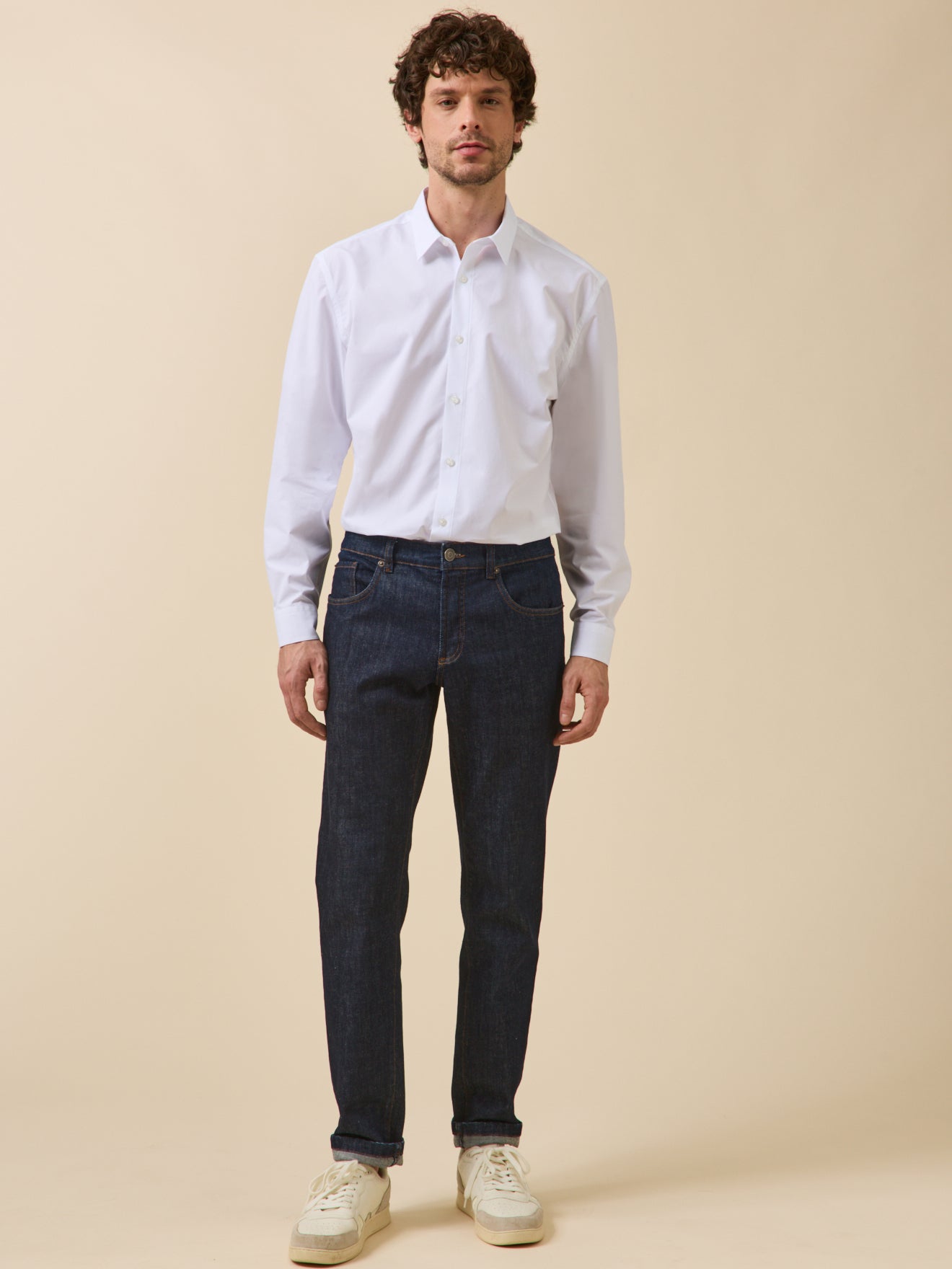 Slim fit herenhemd in effen popeline