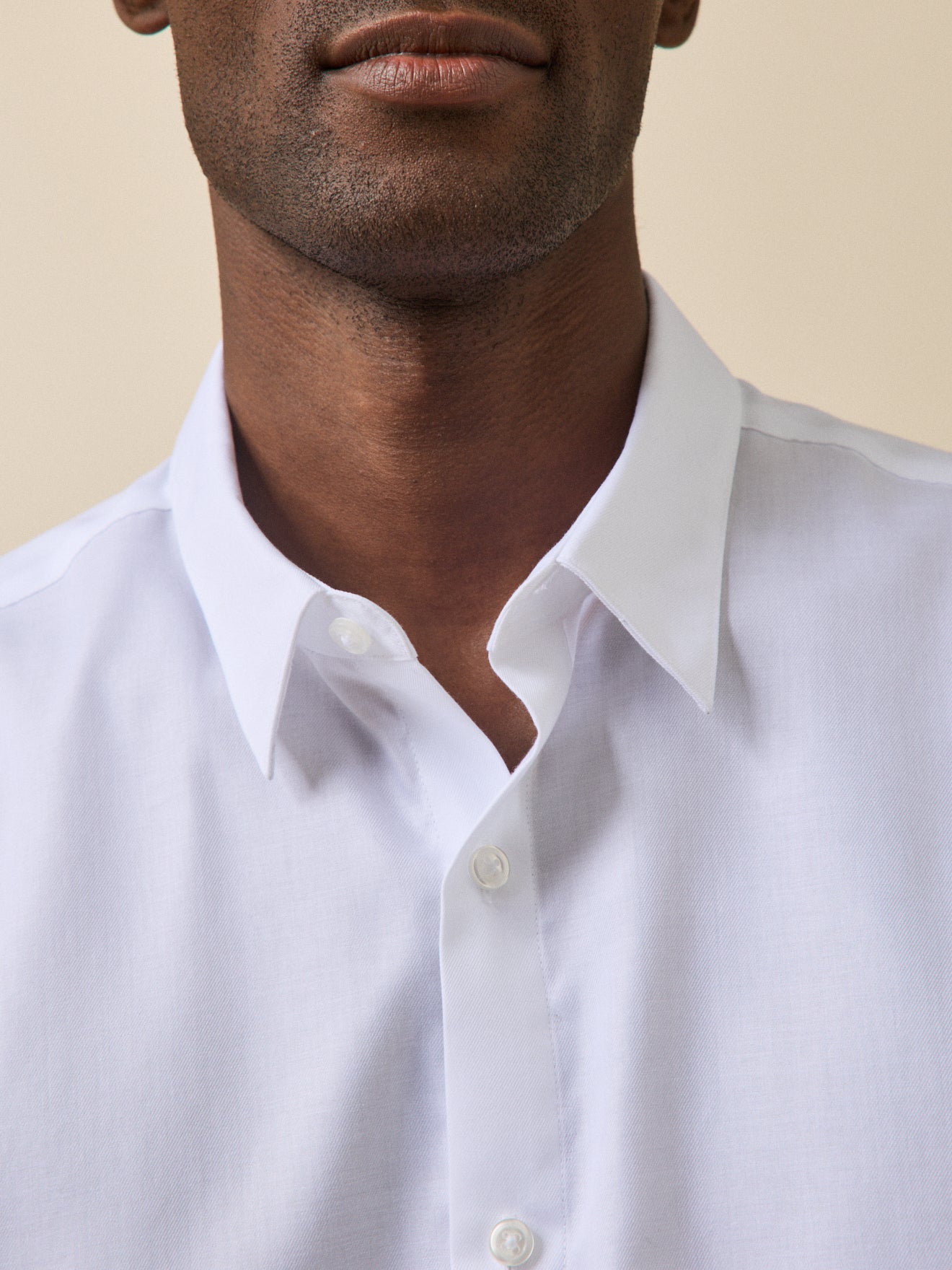 Chemise twill uni homme coupe ajustée