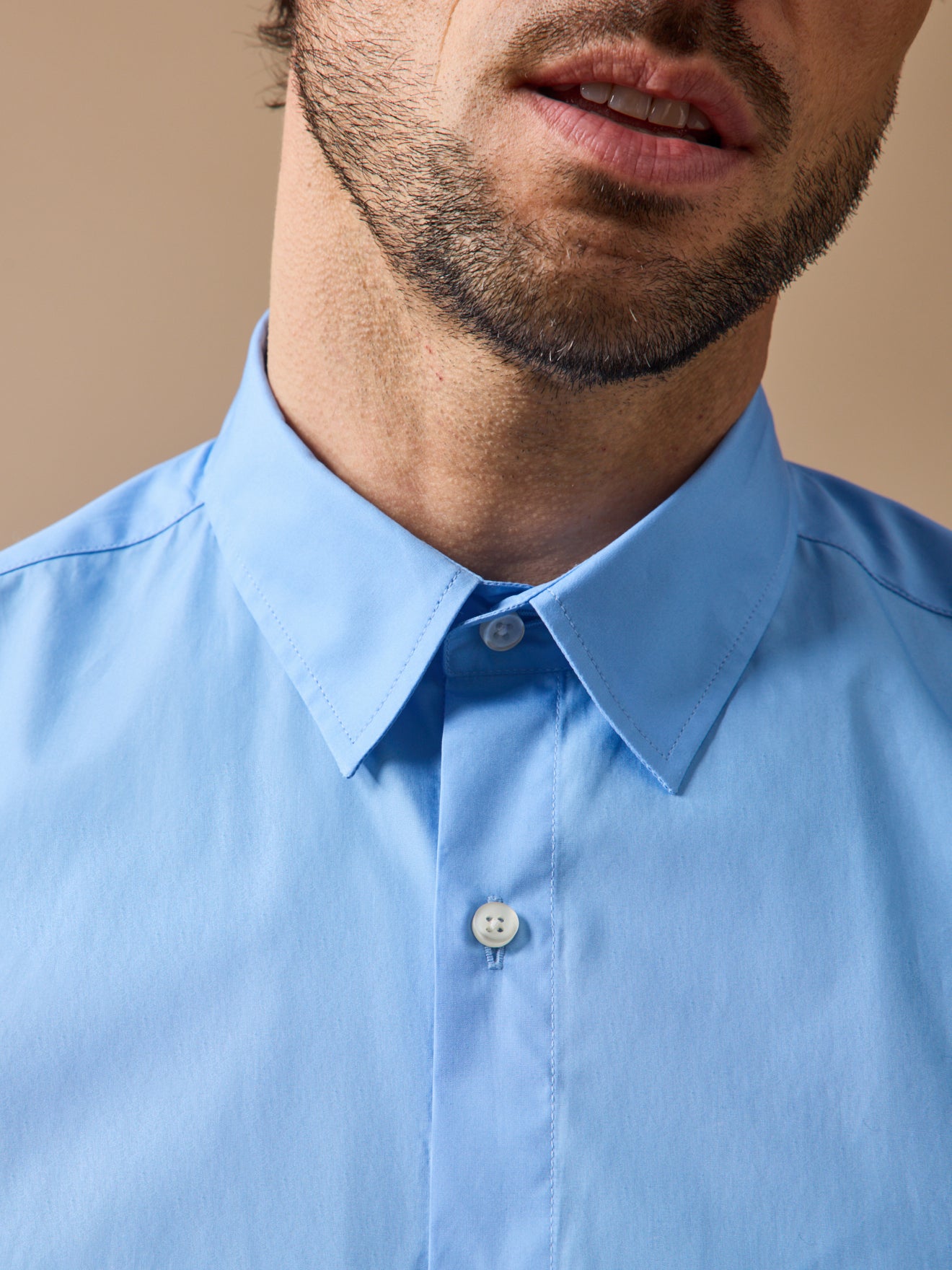Chemise popeline unie homme - coupe contemporaine