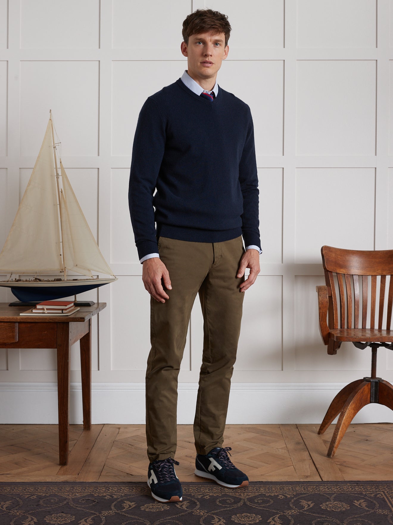 Herentrui met V-hals - Kasjmier collectie