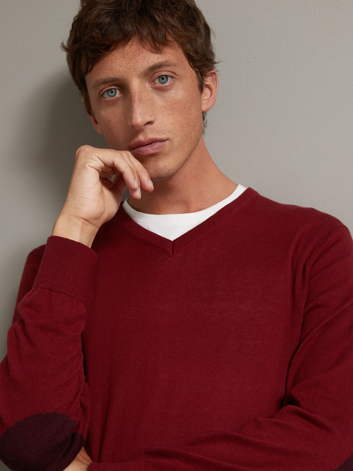 Pull col V homme coton, soie et cachemire