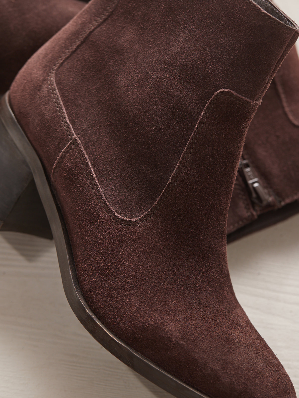 Boots à talon cuir suédé femme