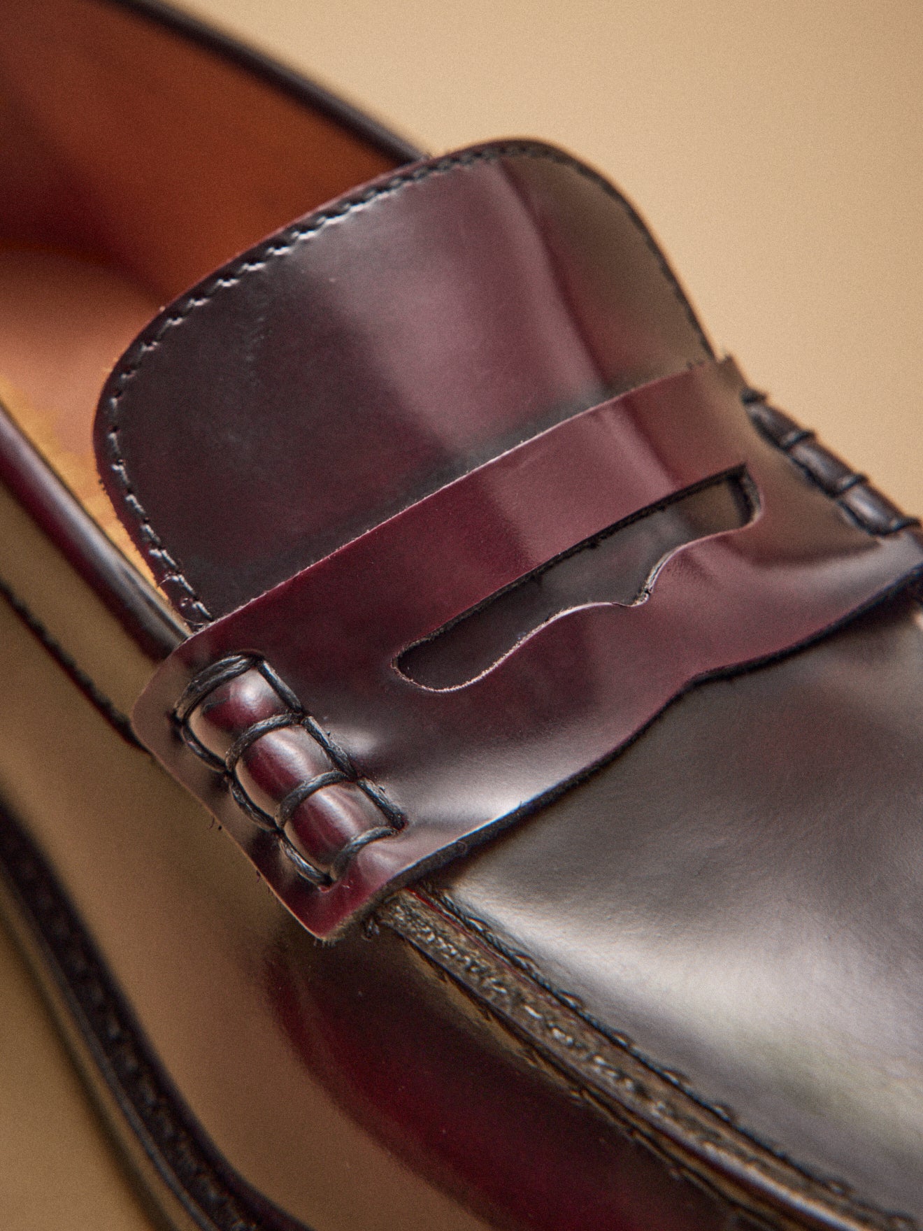 Damesmocassins in gelakt leer