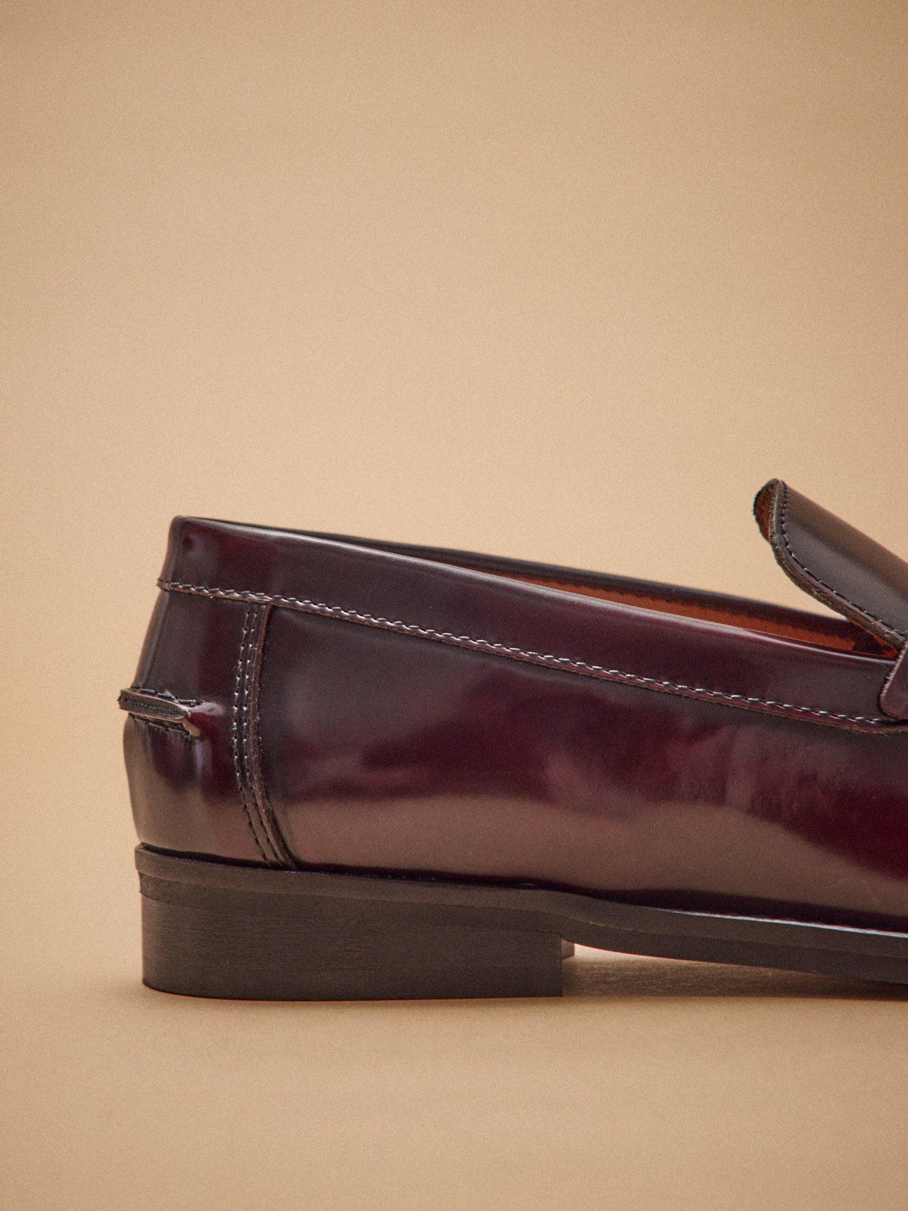 Damesmocassins in gelakt leer