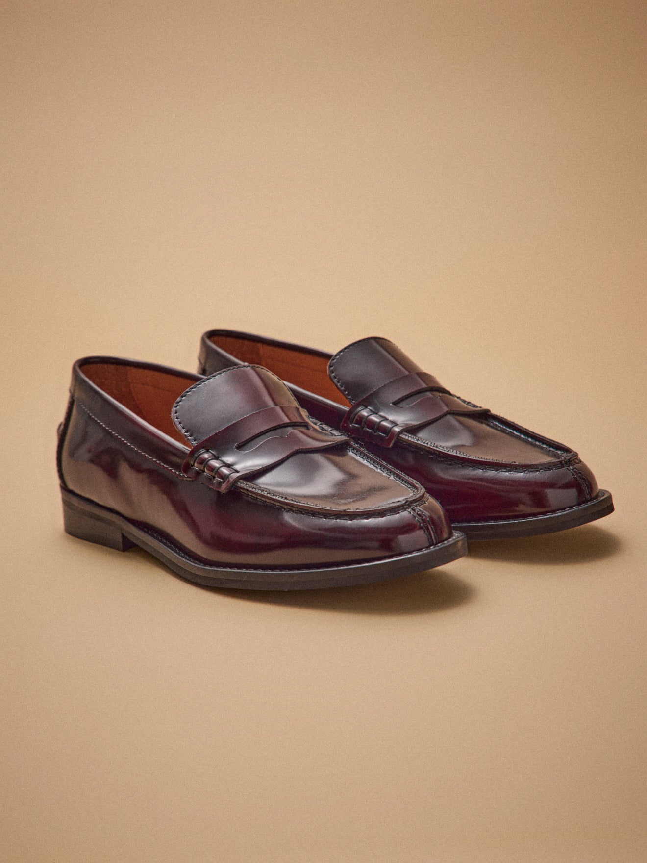 Damesmocassins in gelakt leer