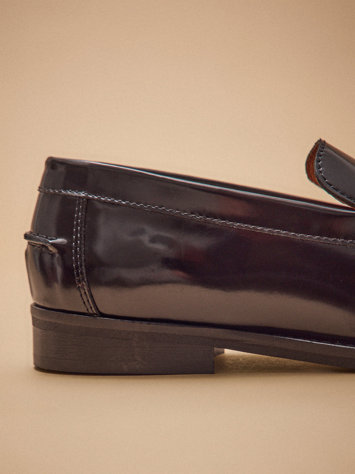 Damesmocassins in gelakt leer
