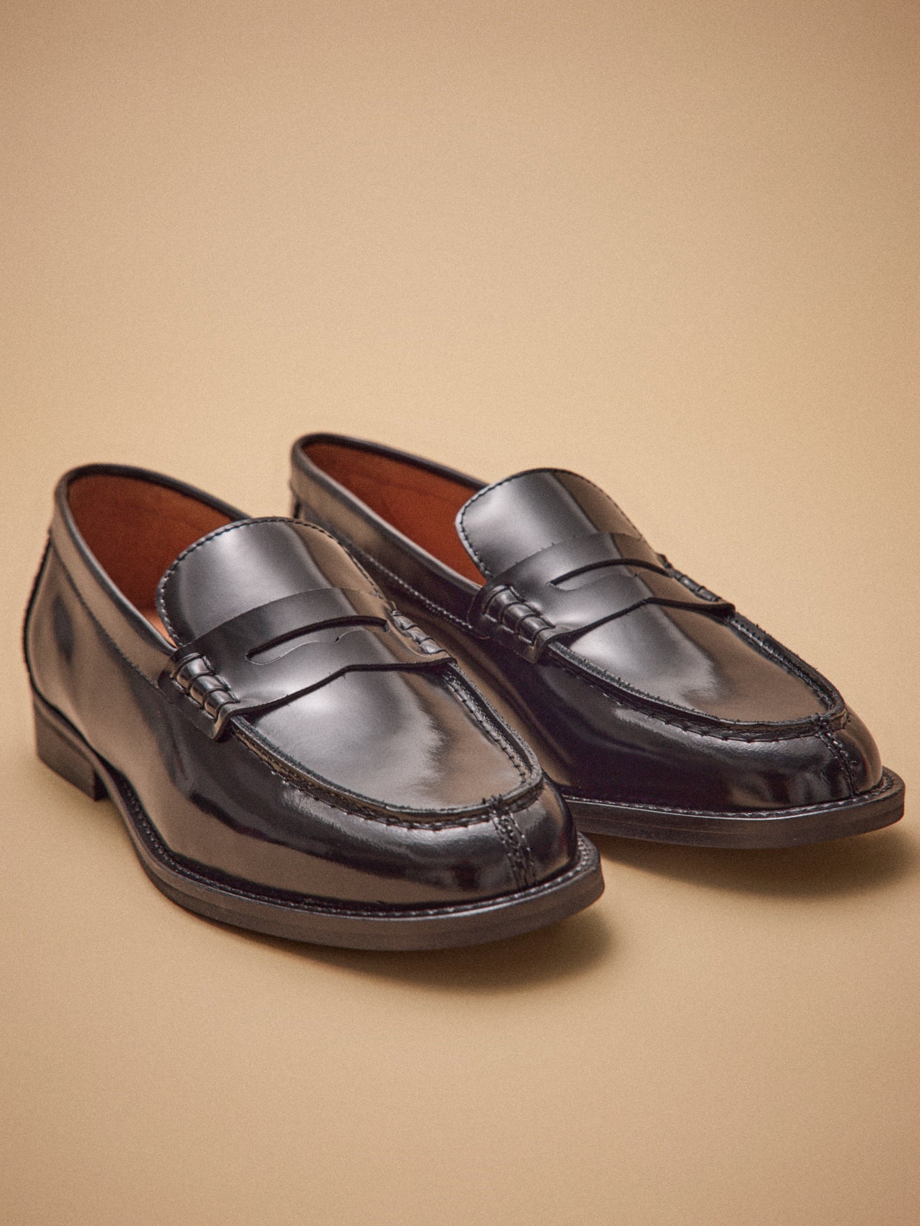 Damesmocassins in gelakt leer