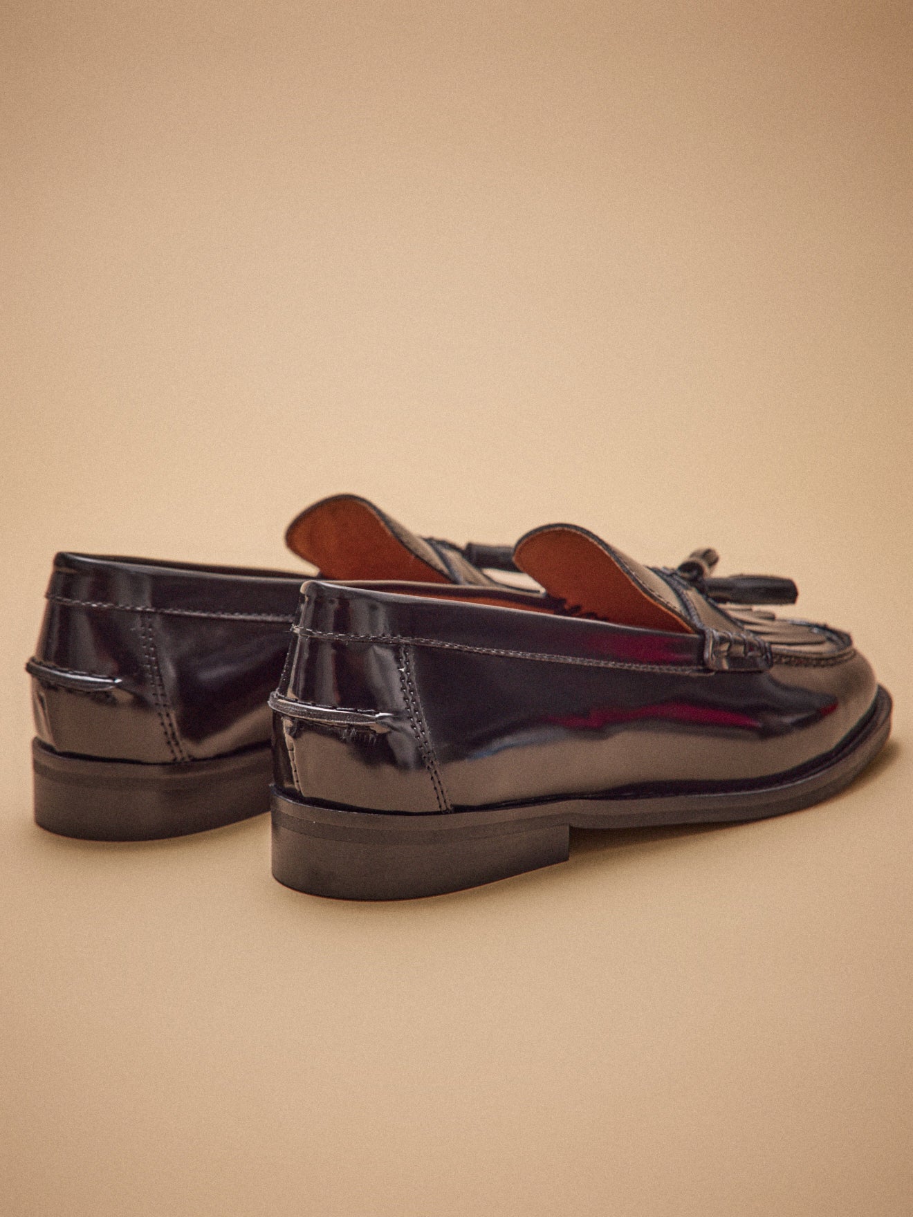 Leren damesmocassins met franjes en kwastjes