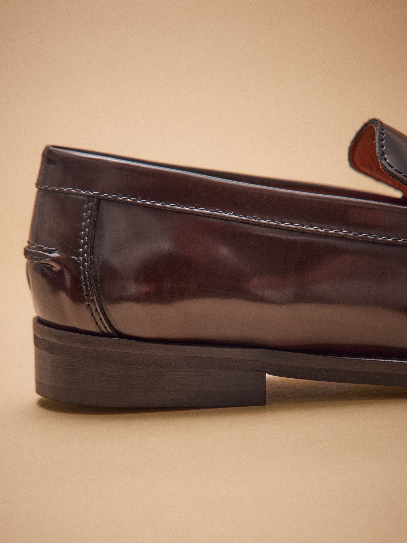 Leren damesmocassins met franjes en kwastjes