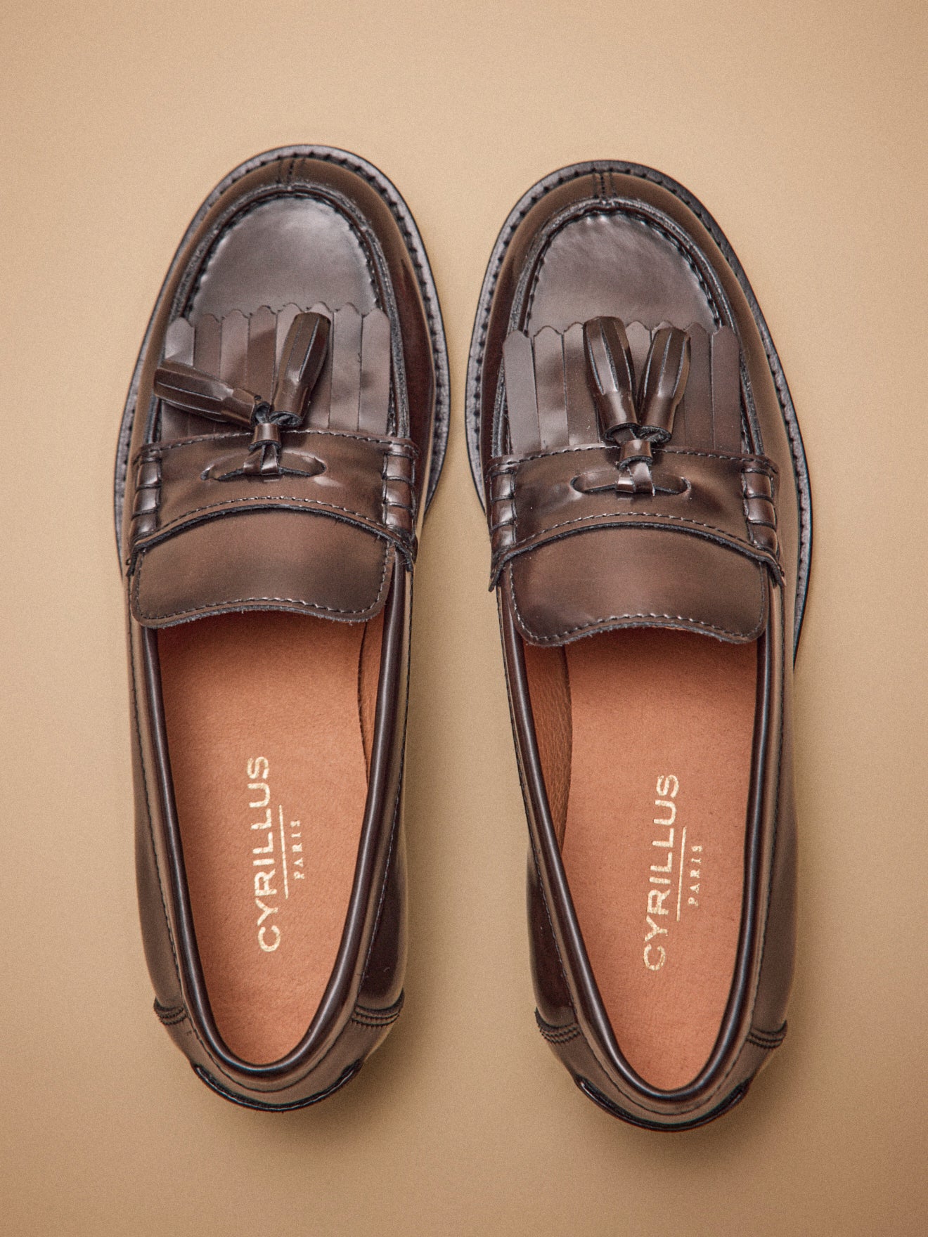 Leren damesmocassins met franjes en kwastjes