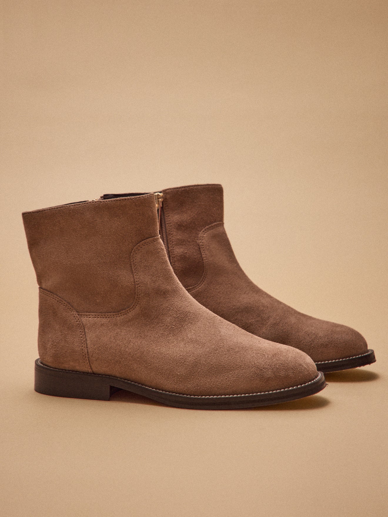 Damesboots in suèdeleer