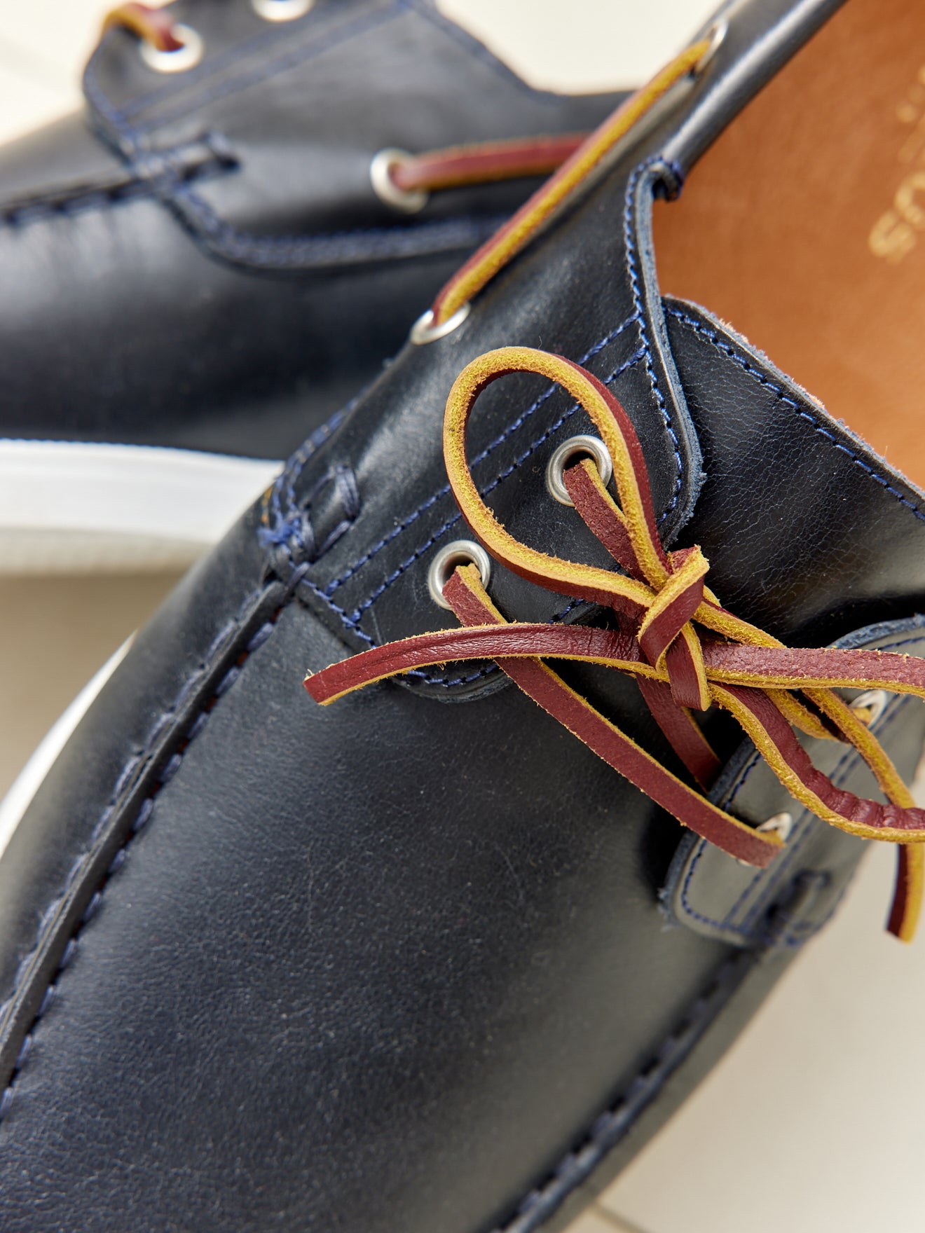 Chaussures bateau cuir homme