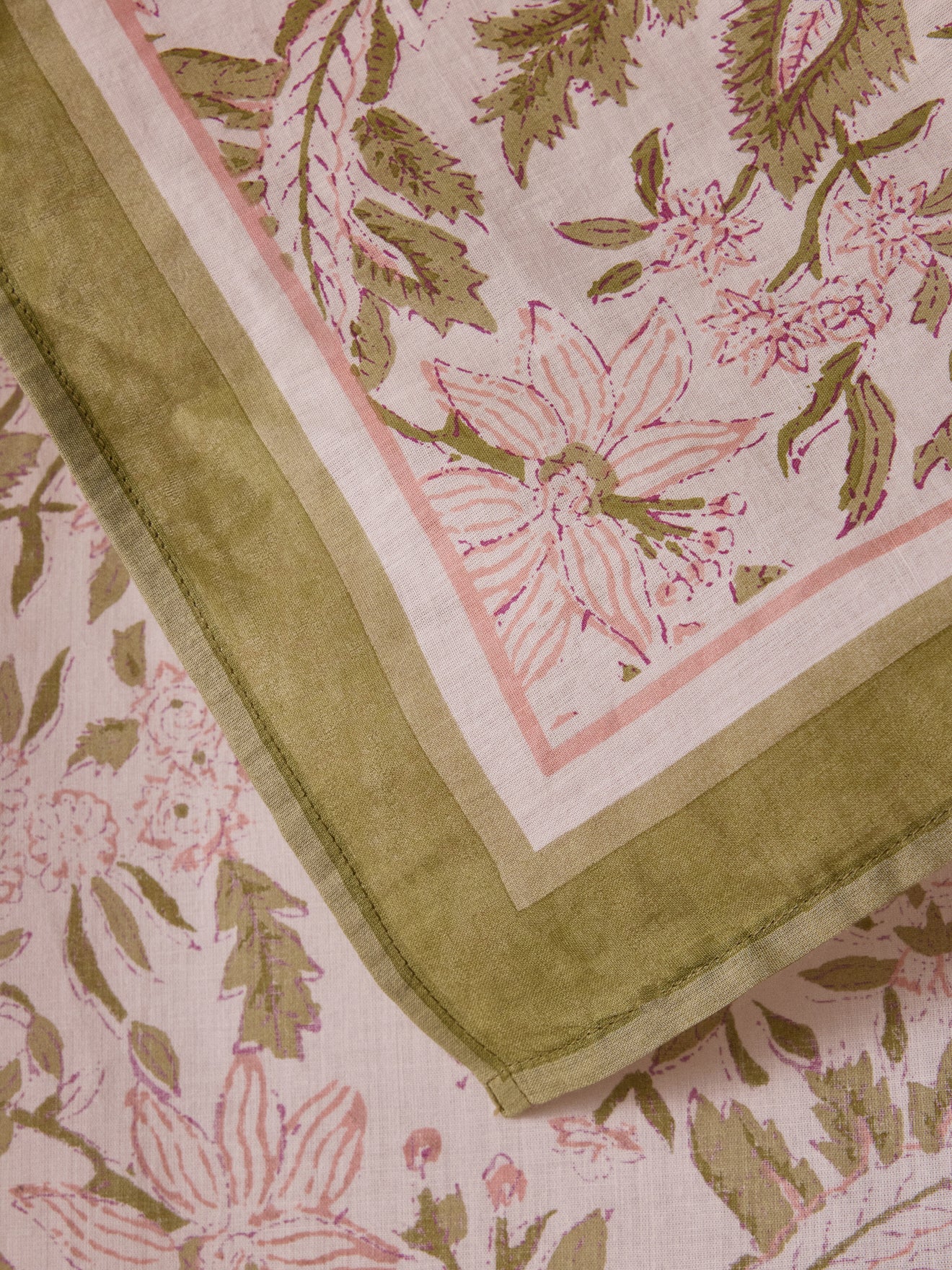 Pareo met Indiase Pia-print