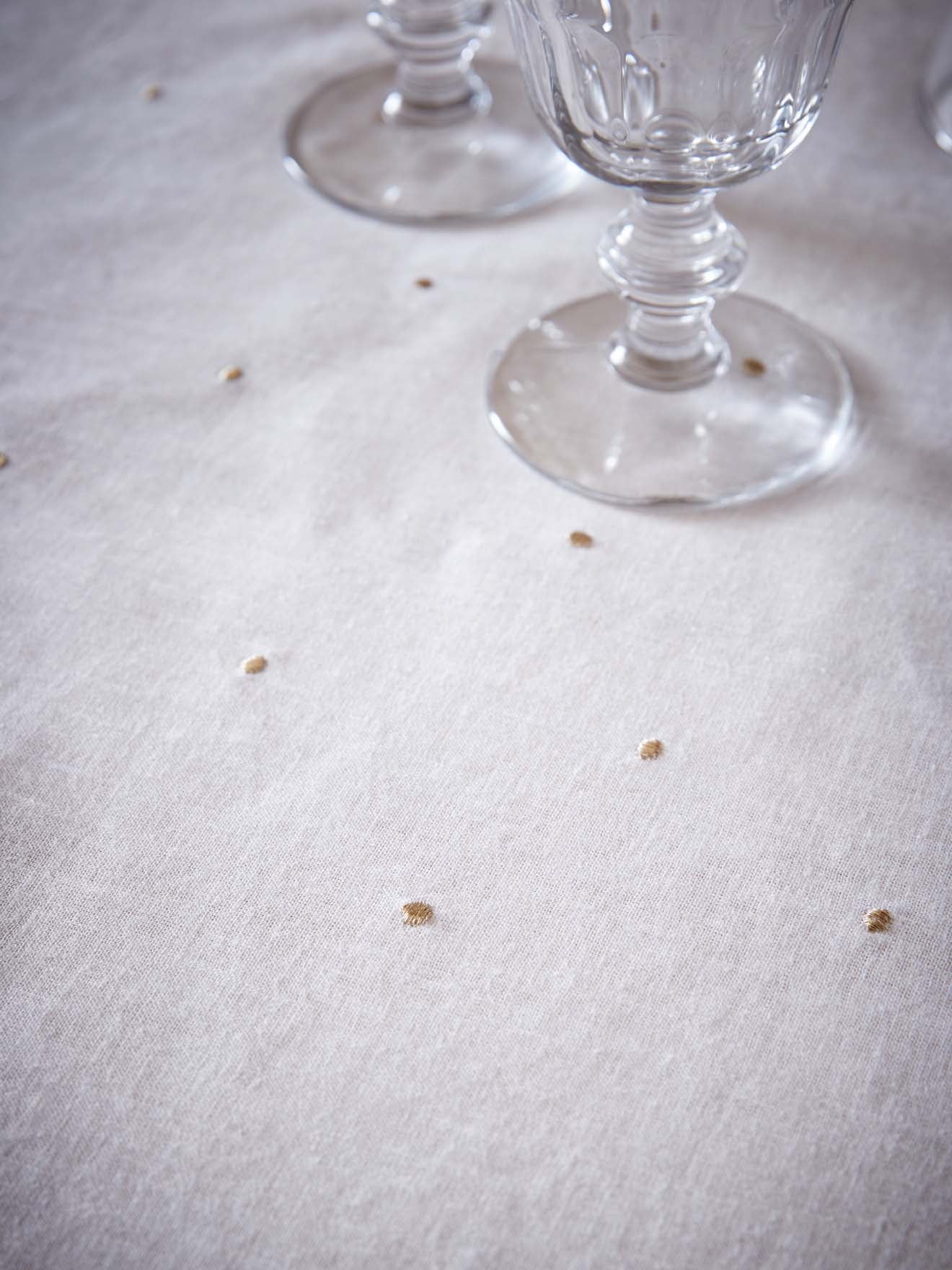 Katoenen servetten met goudkleurige stippen en linnenlook, set van 4