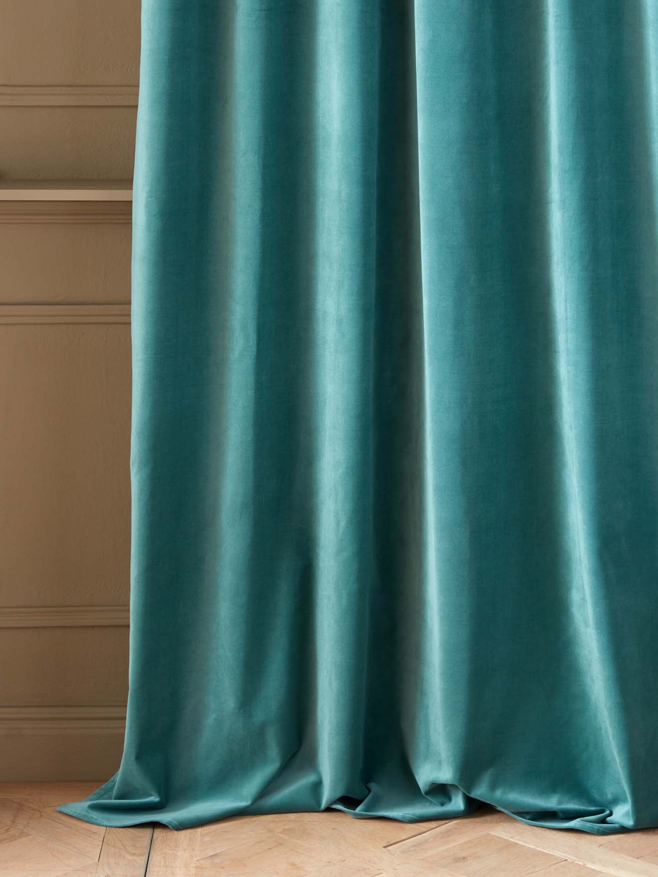 Rideau en velours ras à ruflettes