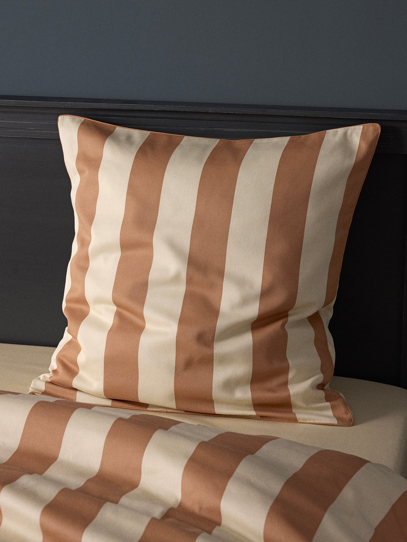 Taie d'oreiller satin de coton "Anouk"