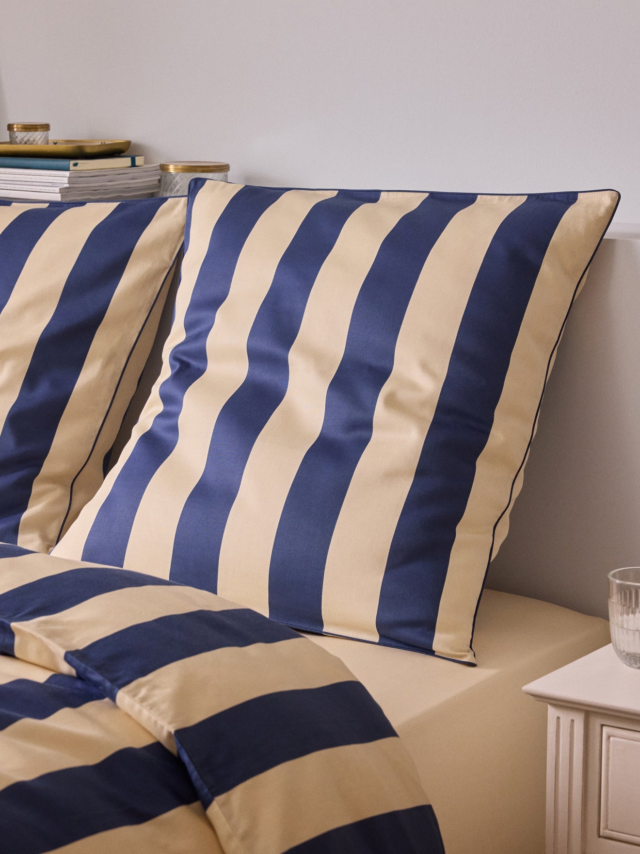 Kussensloop in katoensatijn "Maxine"