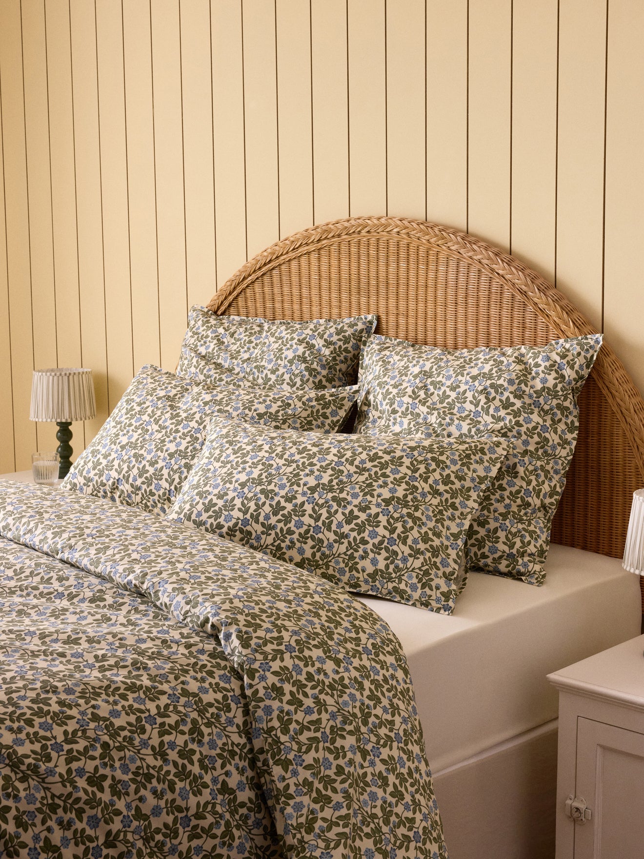 Kussensloop in katoenbatist "Manon"