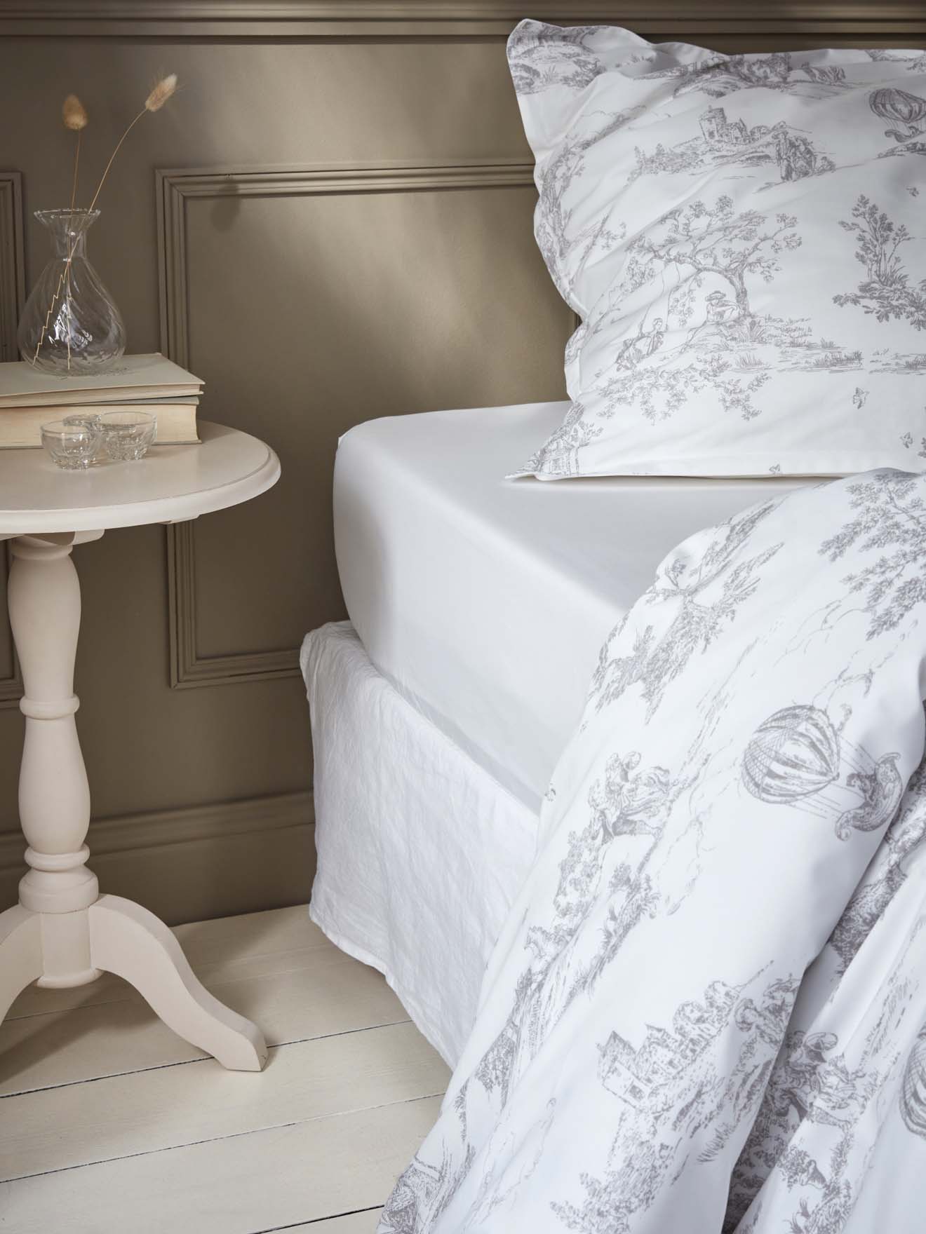 Effen hoeslaken in katoenbatist "Jouy Style"