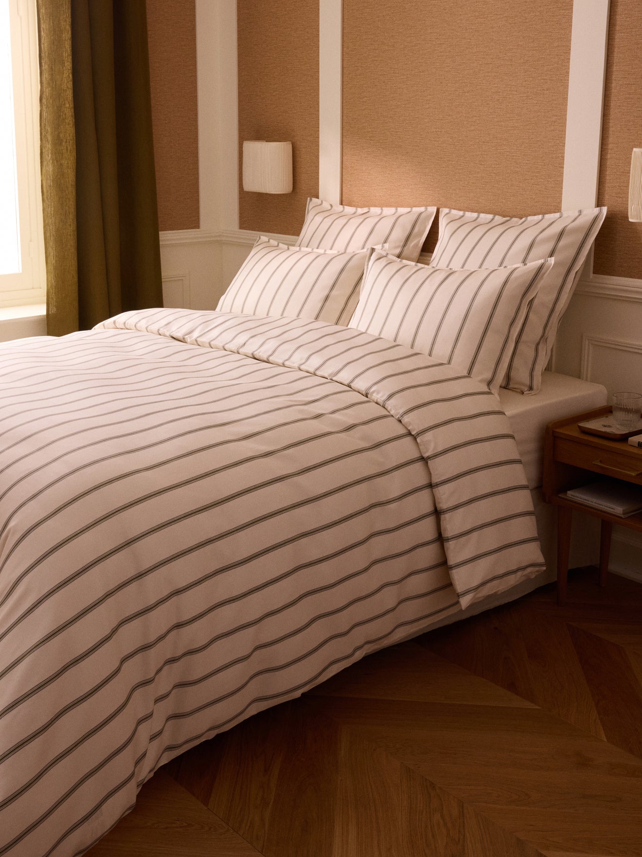 Dekbedovertrek in katoensatijn "Maxence"