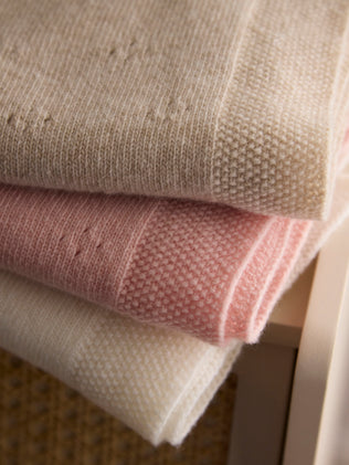 Babyplaid in pointelle van lamswol