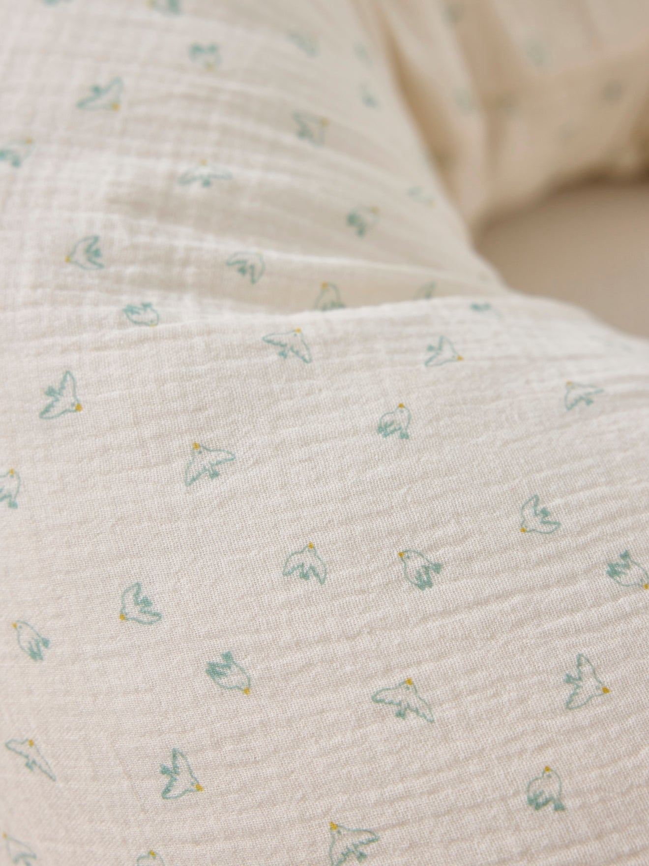Coussin d'allaitement en gaze de coton hirondelles