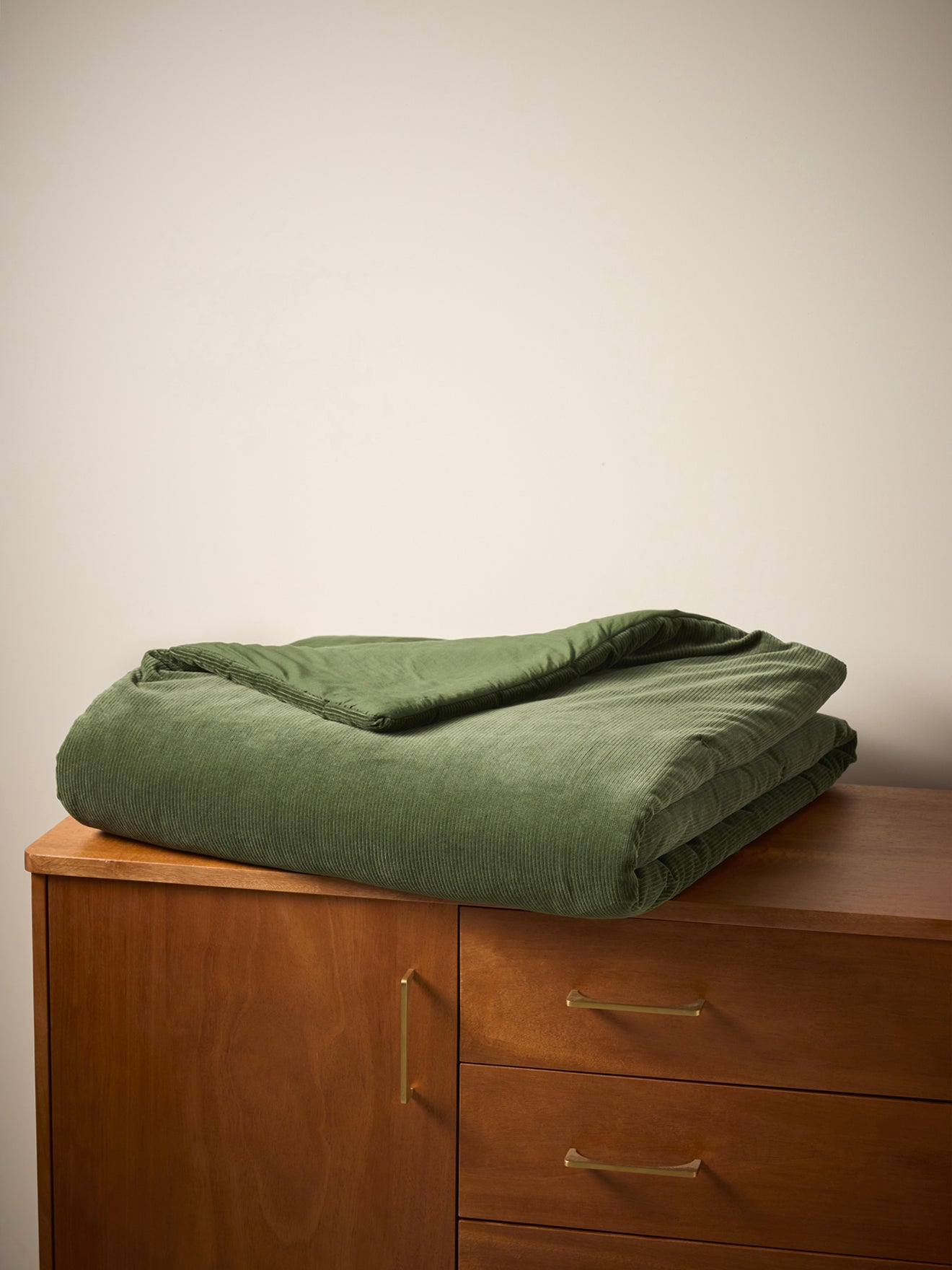 Gewatteerde sprei in ribfluweel