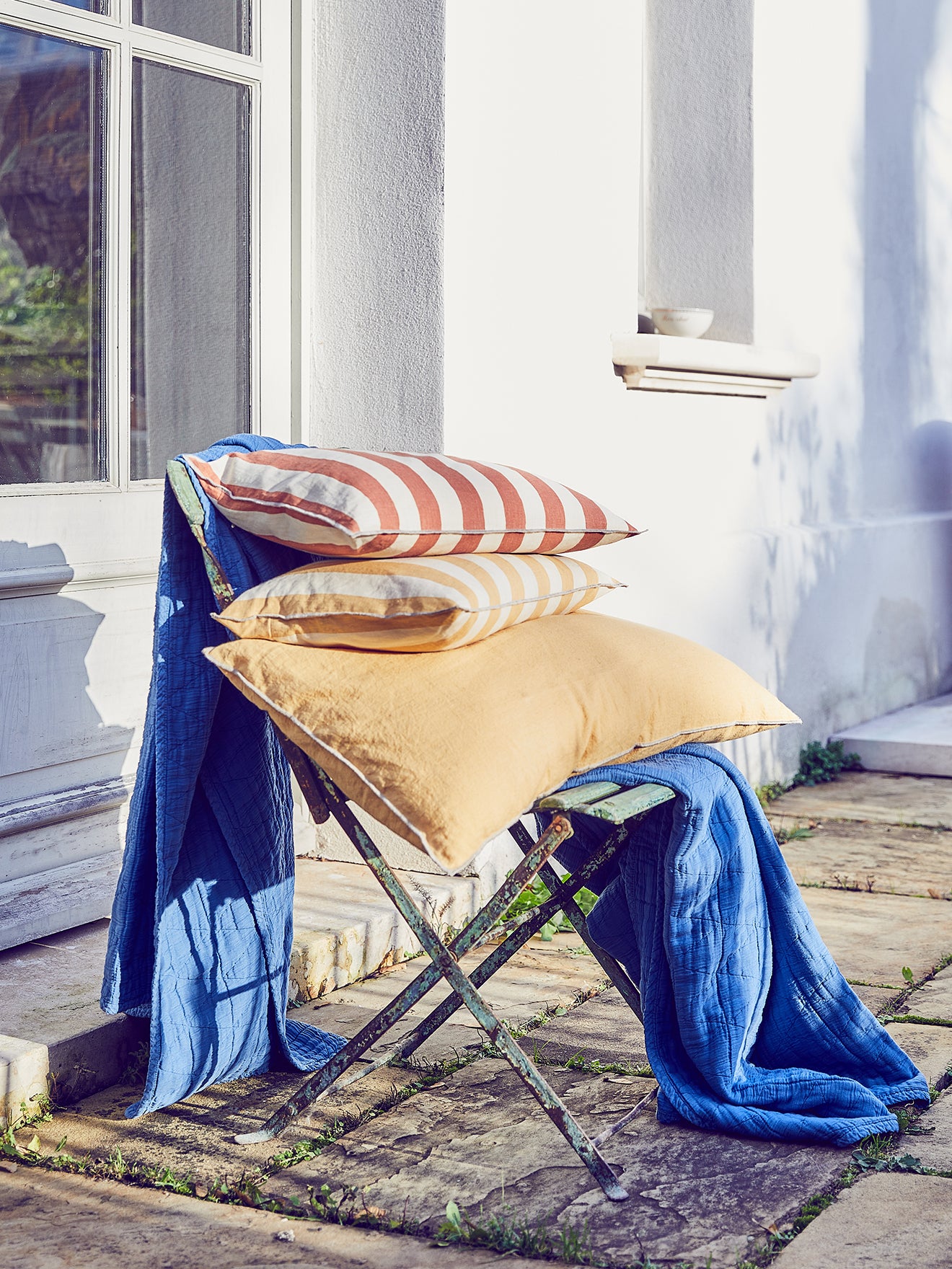 Housse de coussin rayée en coton/lin