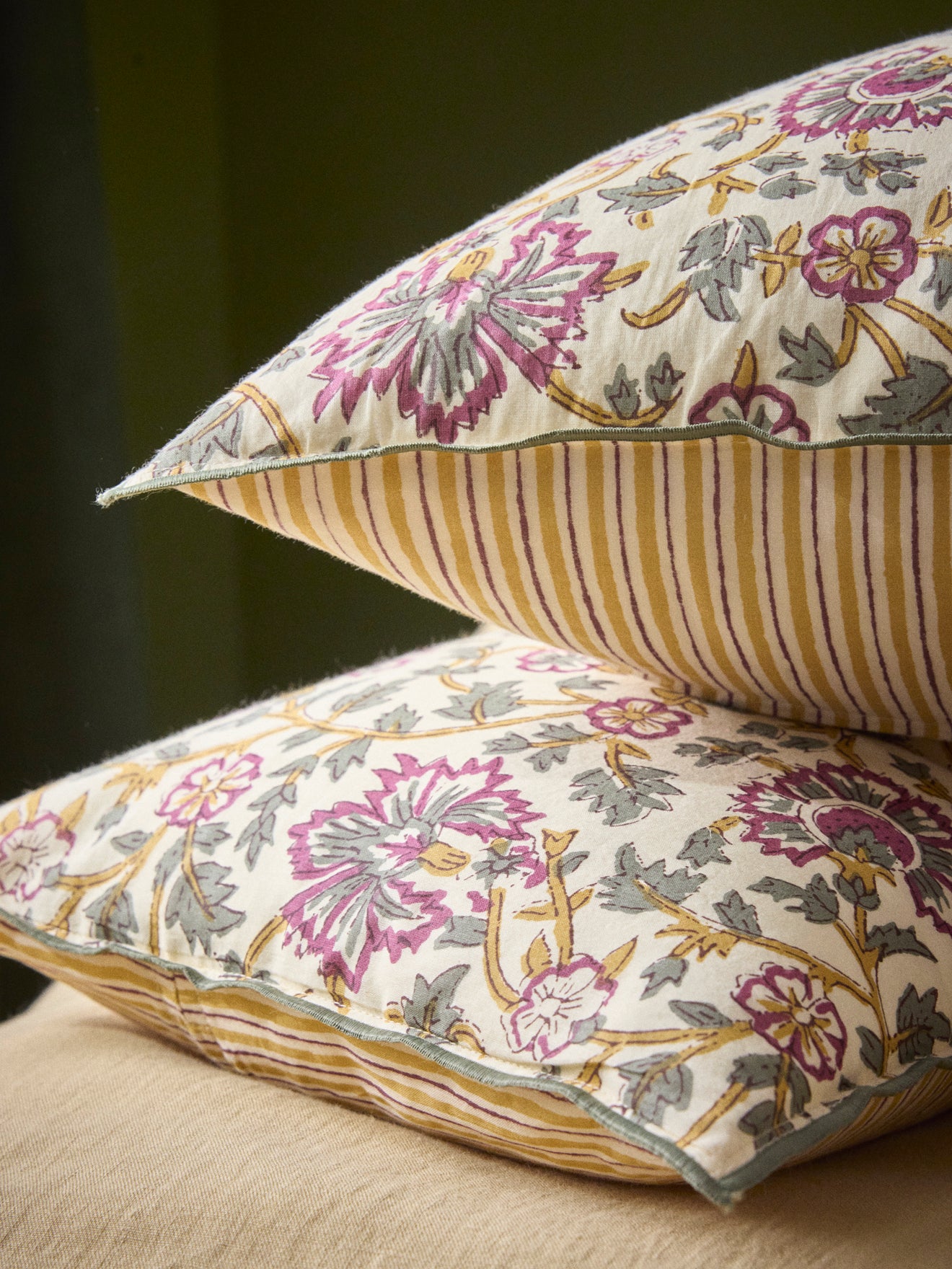 Kussenhoes met Indiase bloemenprint