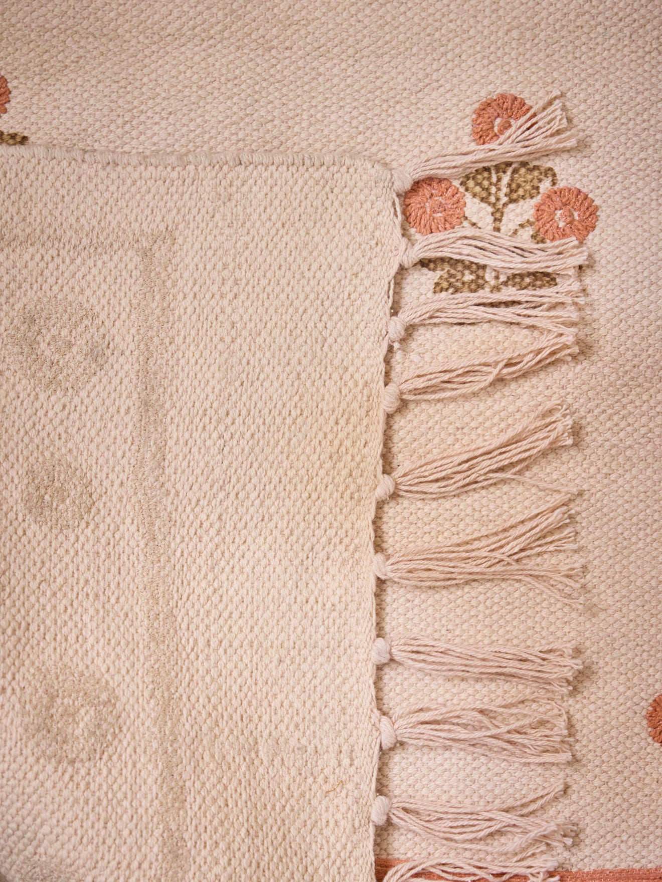 Tapis Agathe en coton brodé - Petit modèle