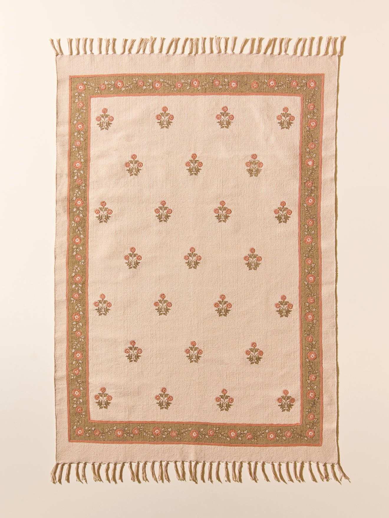 Tapis Agathe en coton brodé - Grand modèle
