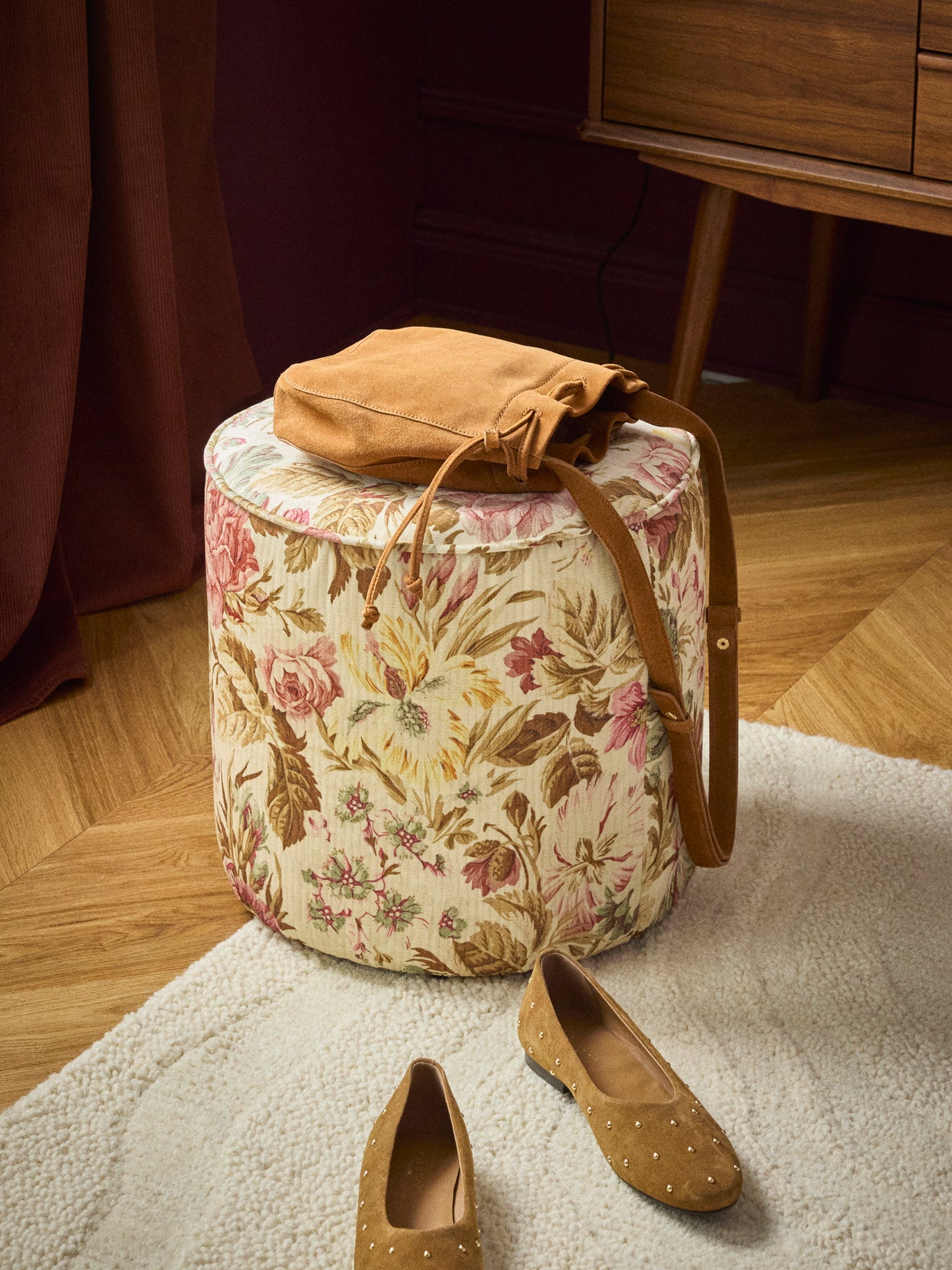 Pouf tapissier Anne