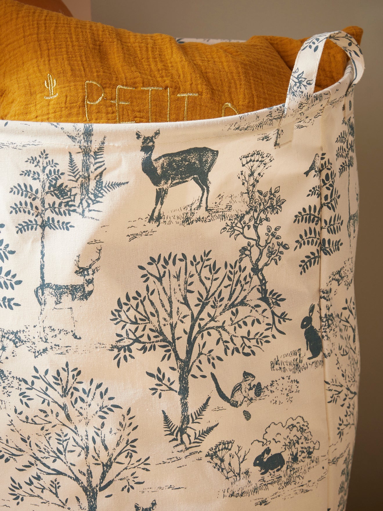 Ronde opbergbak in toile de Jouy stijl