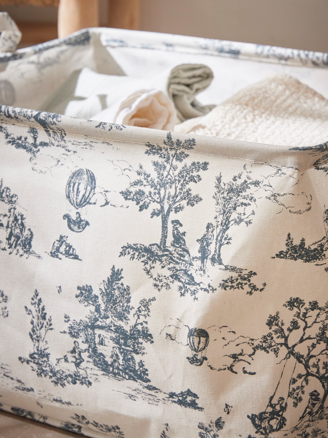 Bac à linge esprit Jouy, grand modèle