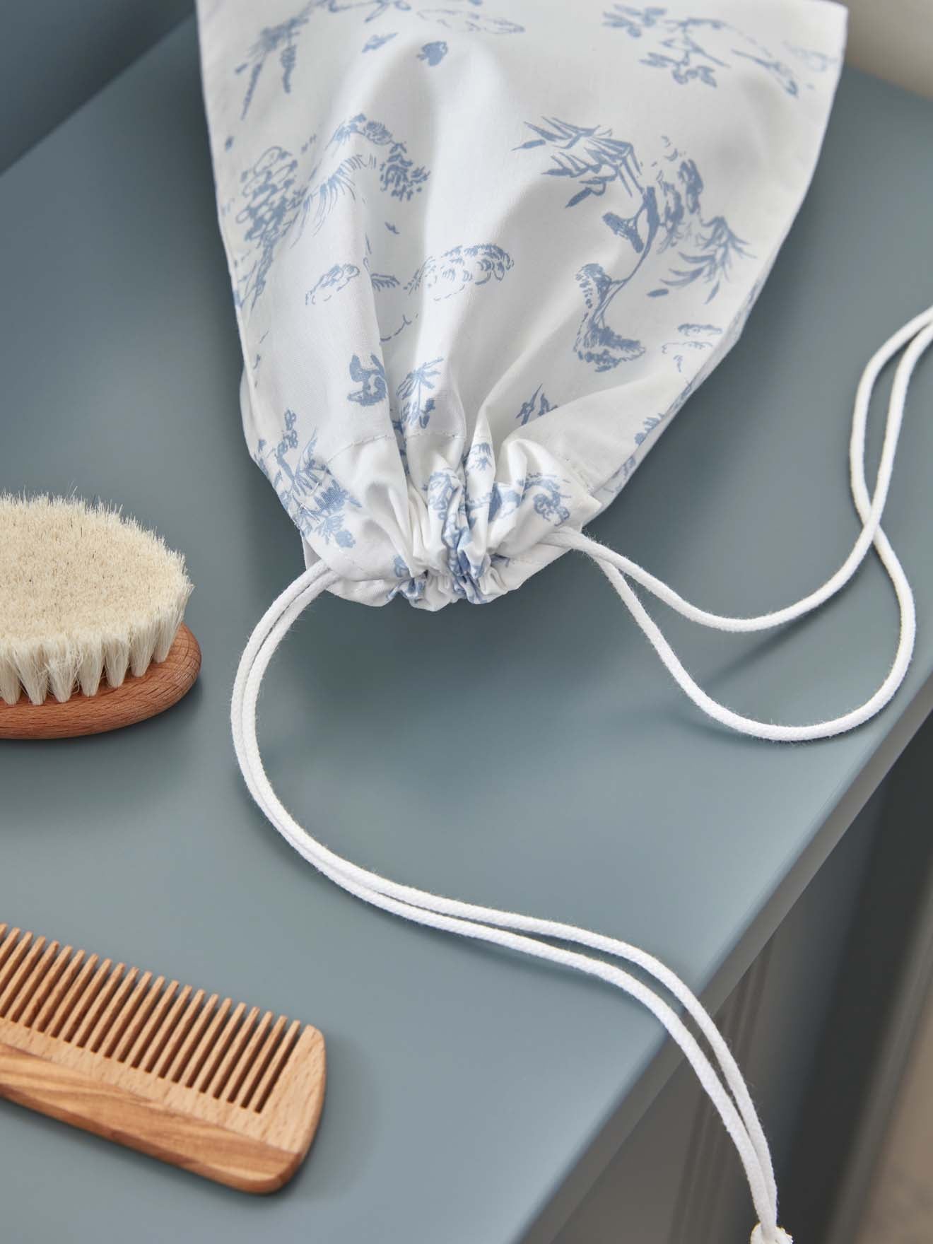 Houten babyborstel en babykam
