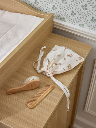 Houten babyborstel en babykam