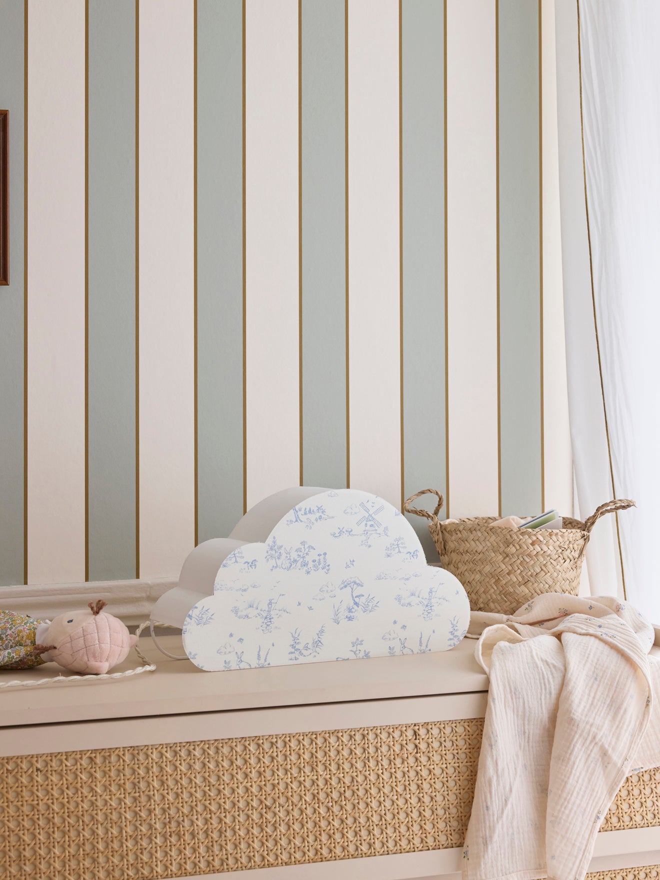 Wolkvormige stoffen lamp bedrukt in toile de Jouy-stijl