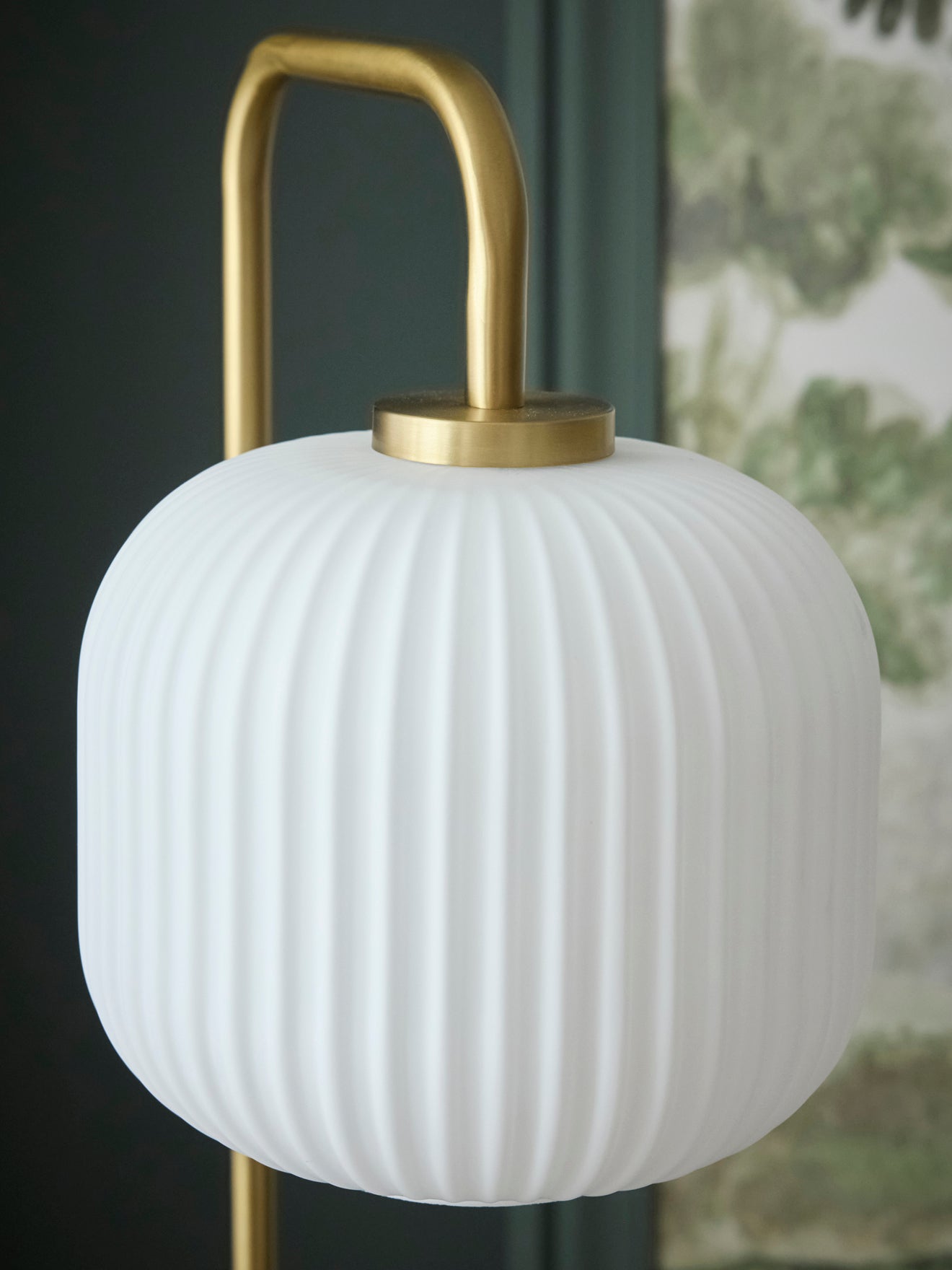 Staande lamp in metaal en geribbeld glas "Arsène"