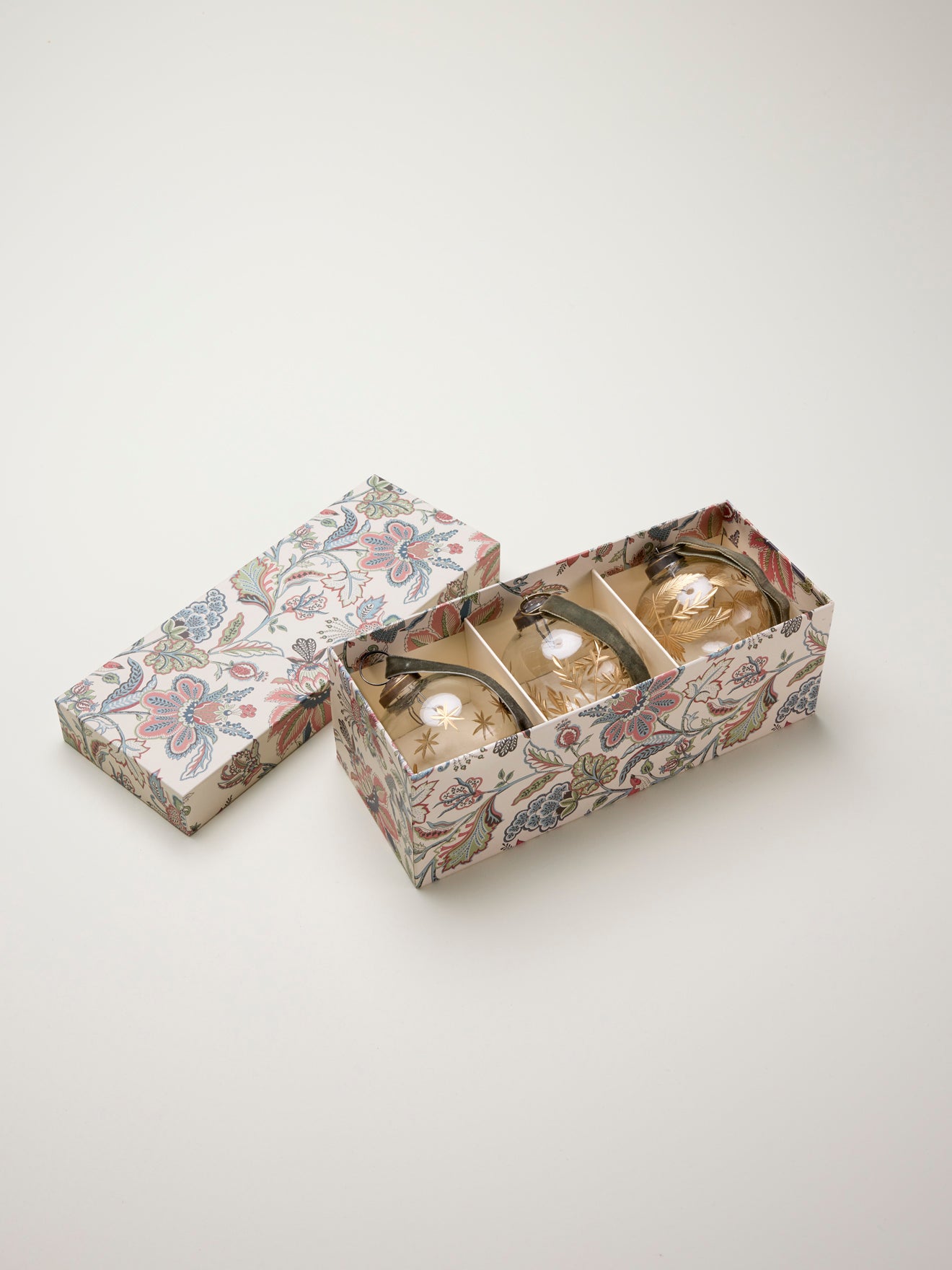 Handbeschilderde glazen kerstballen, set van 3