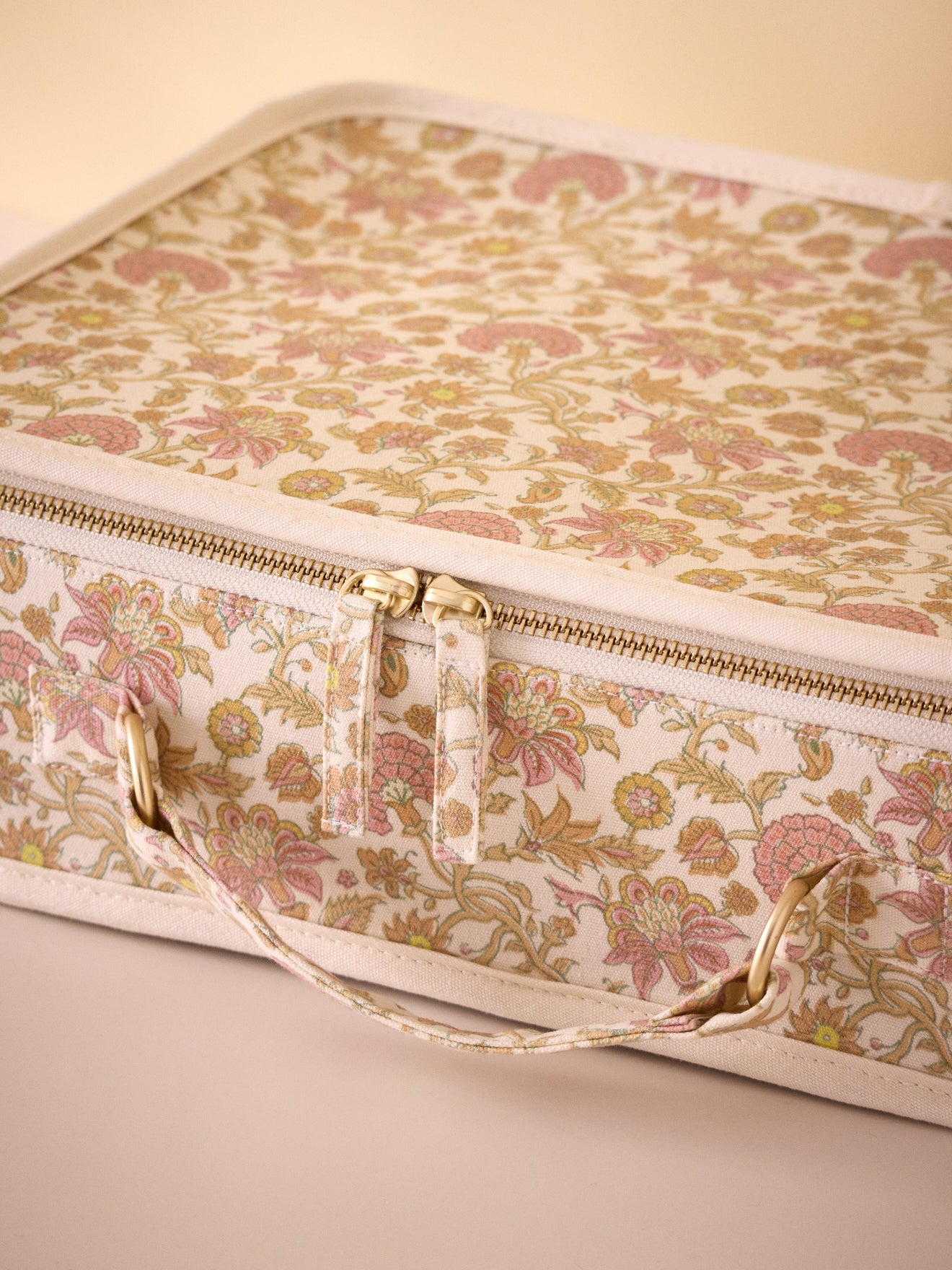 Stoffen koffertje met Albertine-print