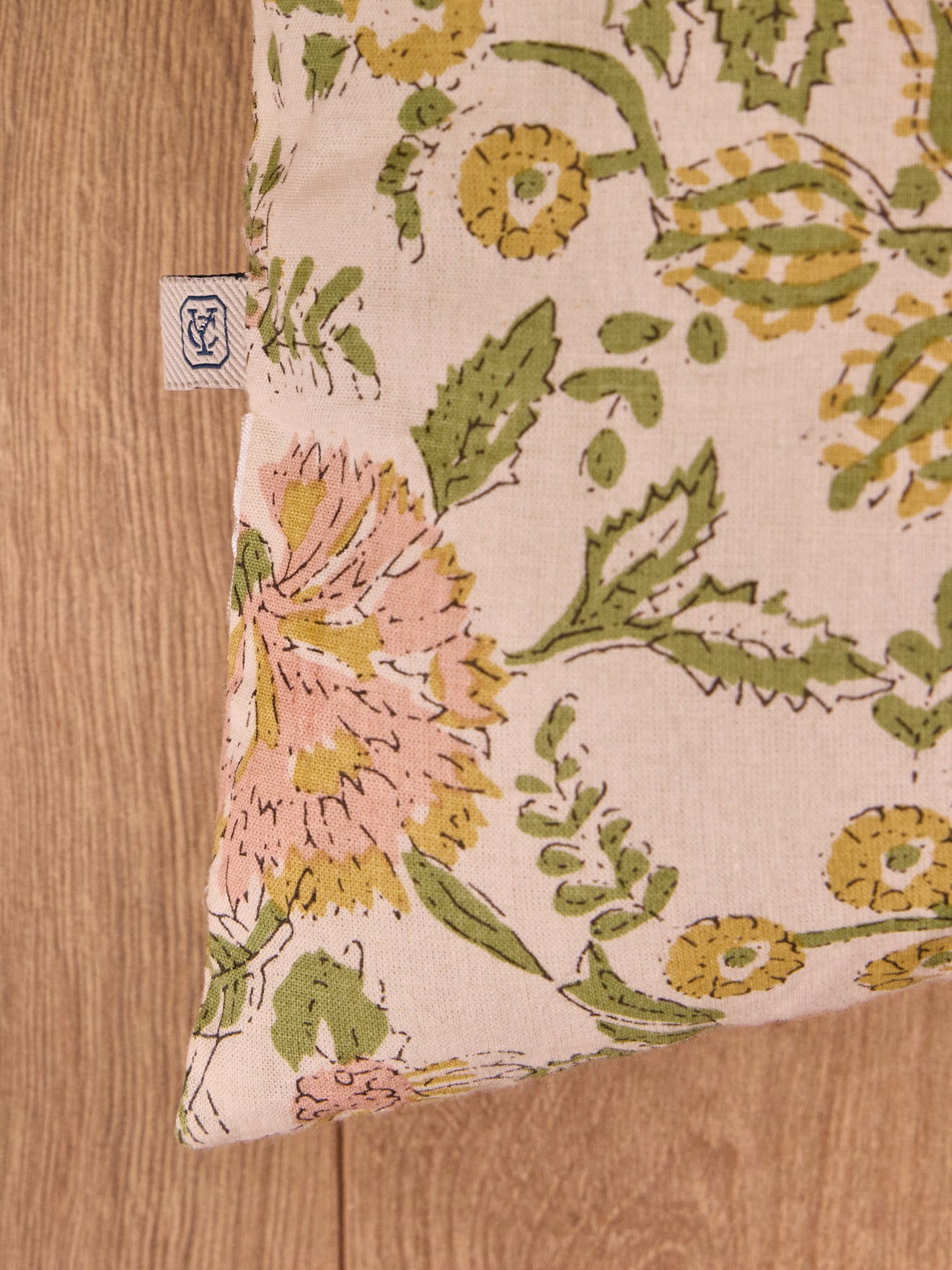 Decoratieve matras in Indiase stof