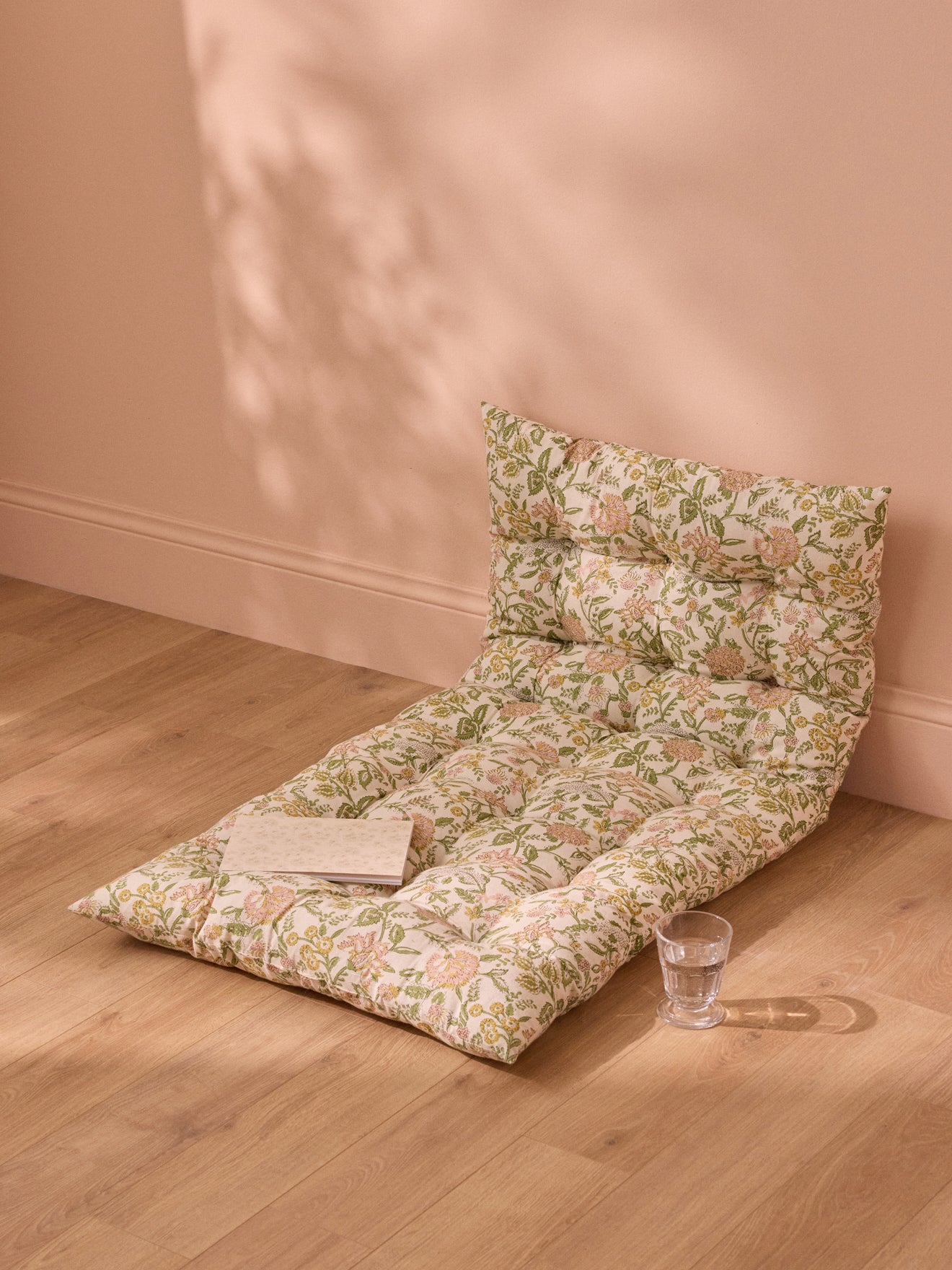 Decoratieve matras in Indiase stof