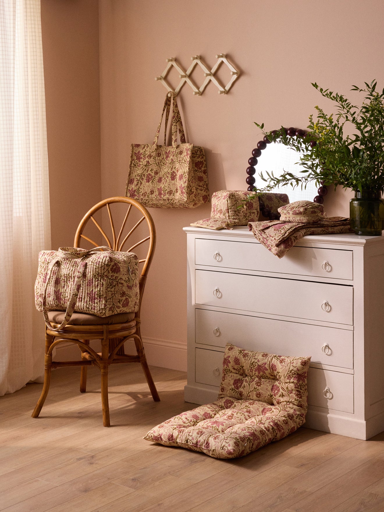 Kleine toilettas met Indiase bloemenprint