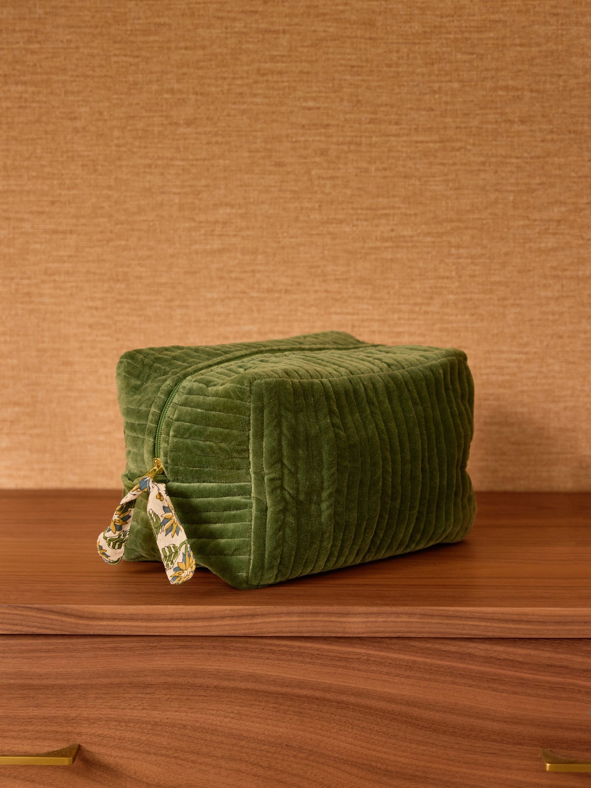 Toilettas in velours