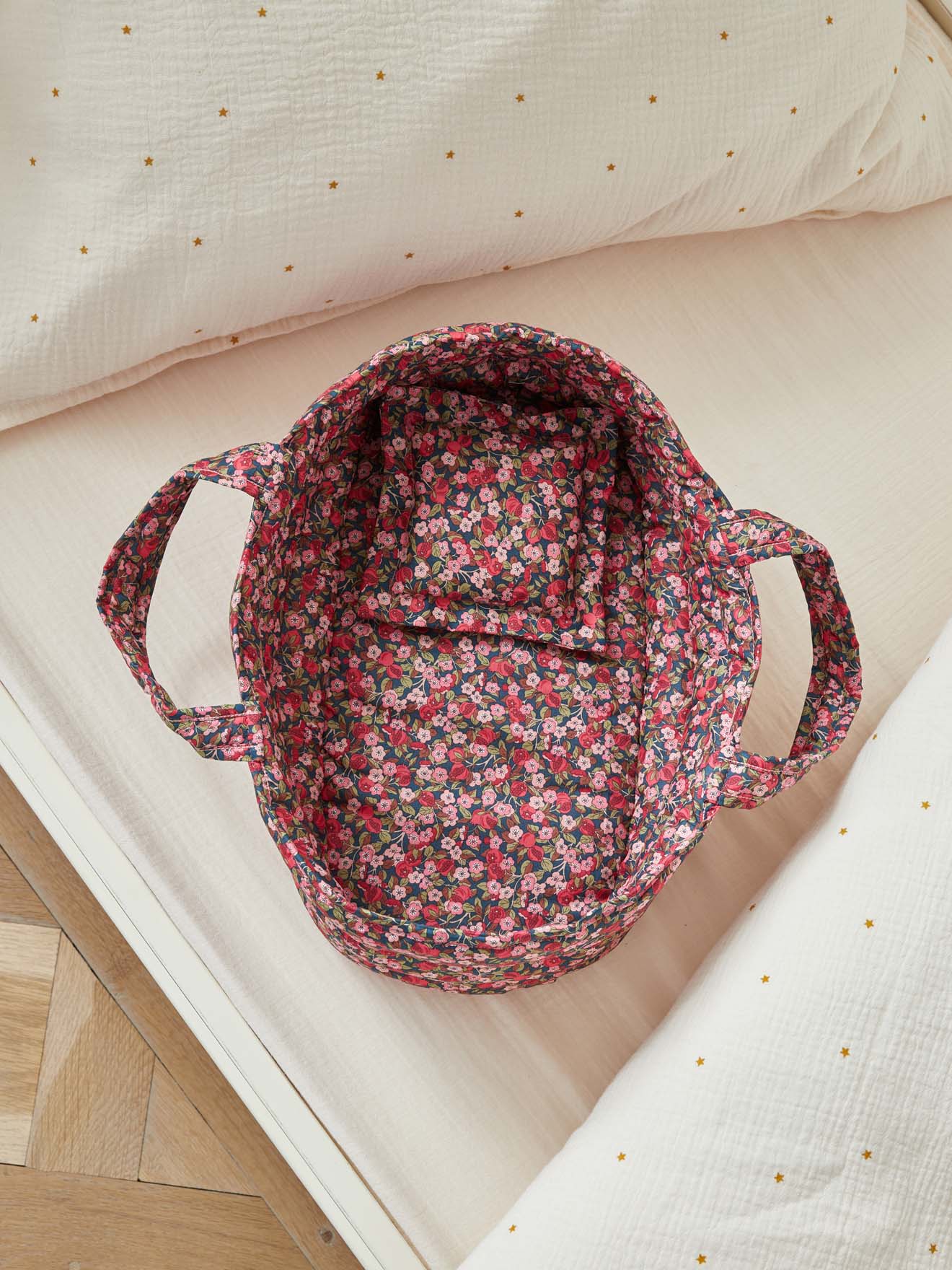 Couffin Mae tissu Liberty - Collection Cyrillus X Minikane
