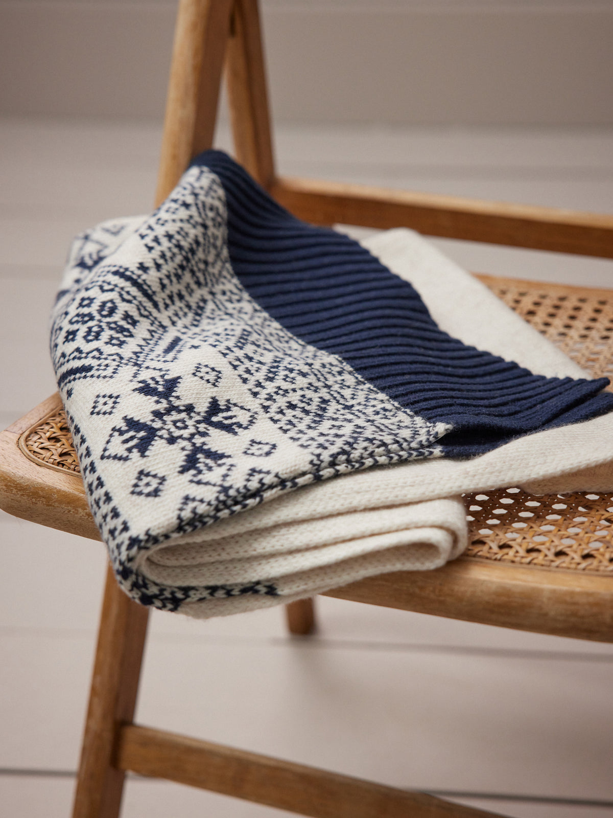 Sjaal in RWS*-wol - Jacquard family collection