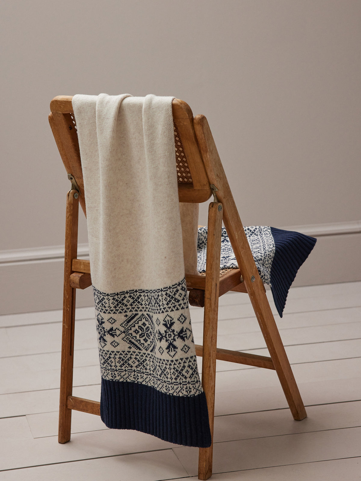 Sjaal in RWS*-wol - Jacquard family collection