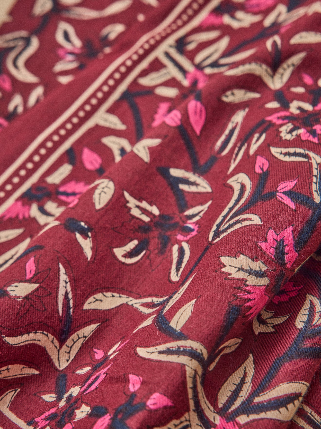 Damesfoulard met bloemenprint